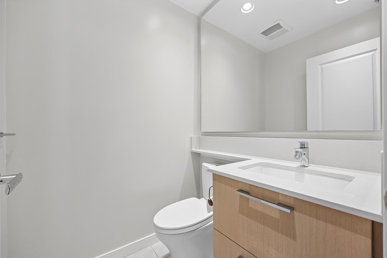 7-3483 Ross Drive, Vancouver, BC