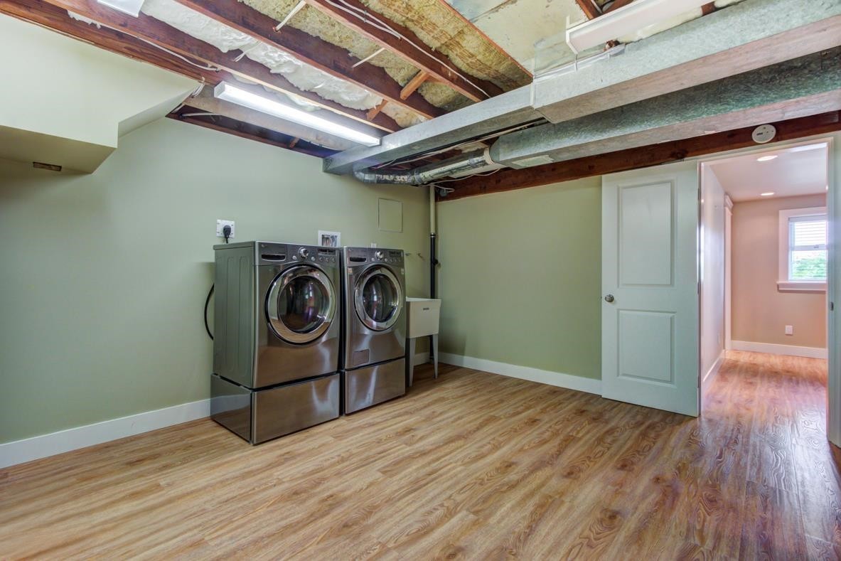 1530 Nelson Avenue, West Vancouver, BC