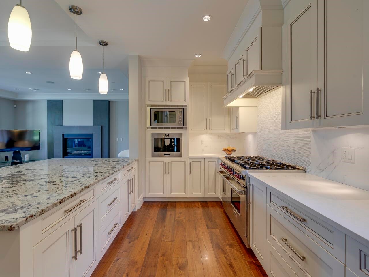 607 Glenmaroon Road, West Vancouver, BC