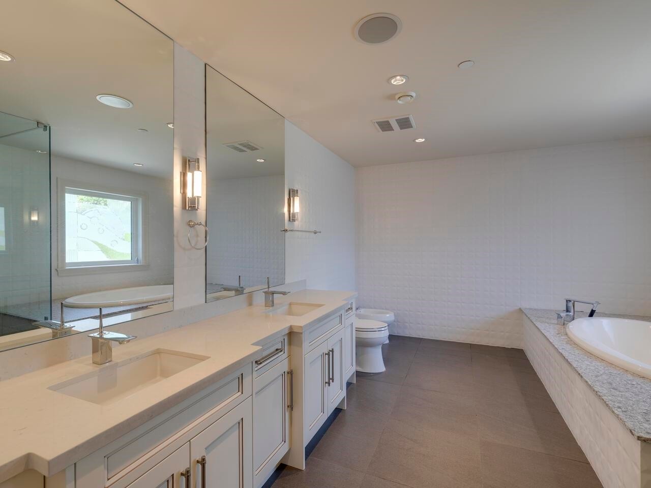 607 Glenmaroon Road, West Vancouver, BC