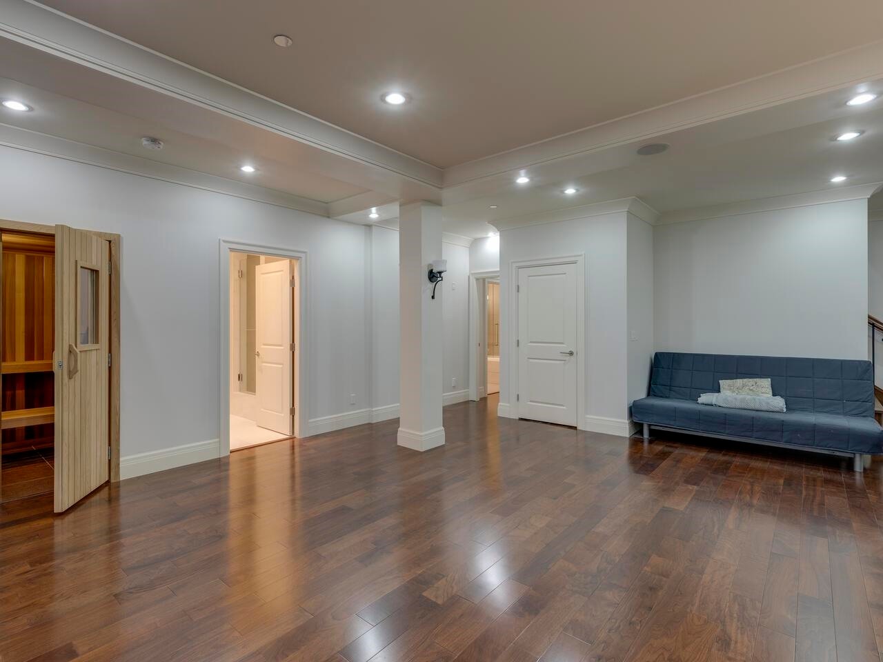 607 Glenmaroon Road, West Vancouver, BC