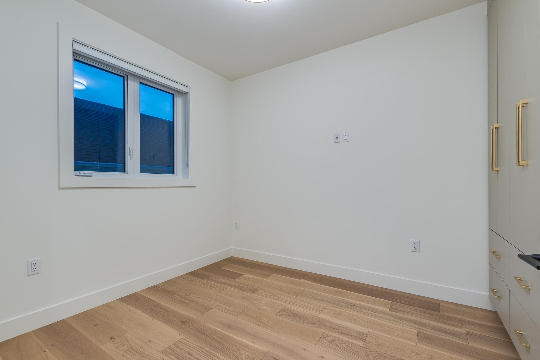 2261 35Th Avenue E, Vancouver, BC