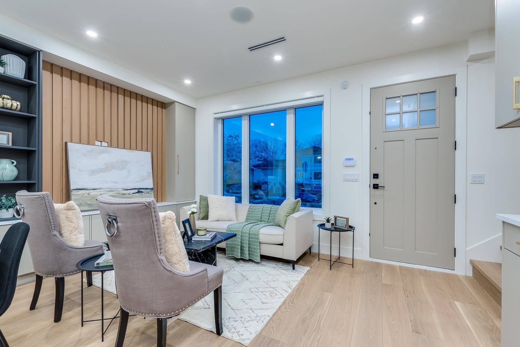 2261 35Th Avenue E, Vancouver, BC