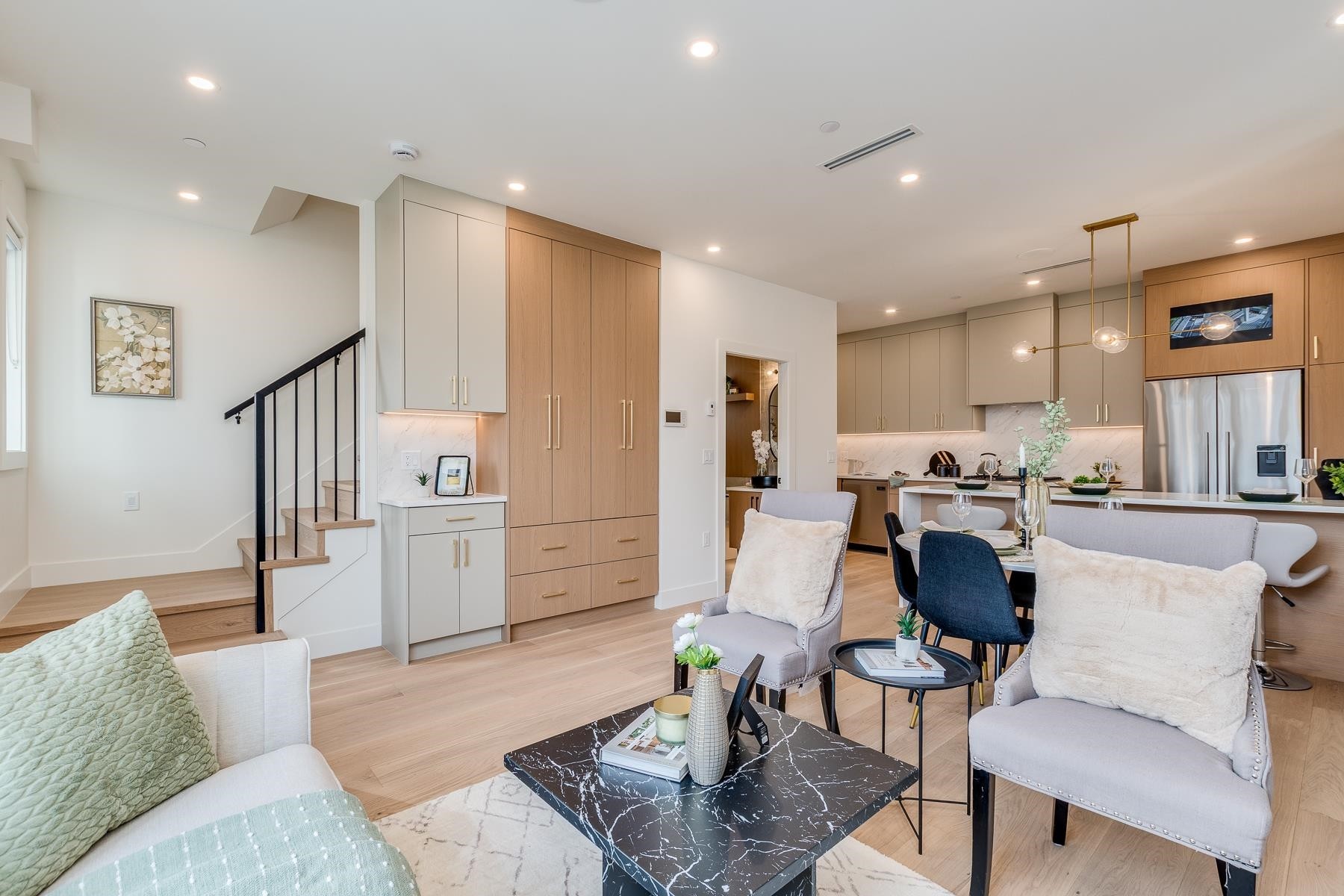 2261 35Th Avenue E, Vancouver, BC