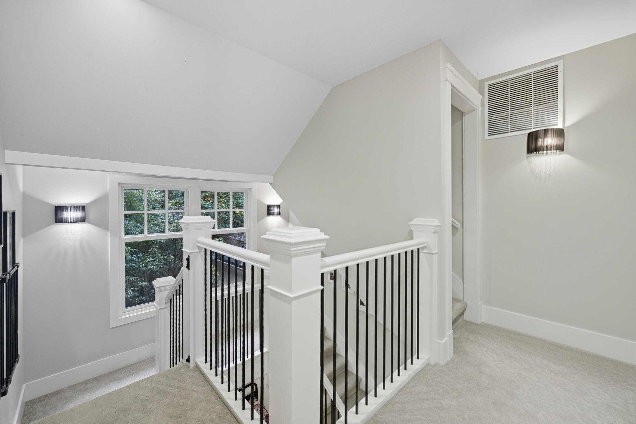 1350 15Th Avenue W, Vancouver, BC