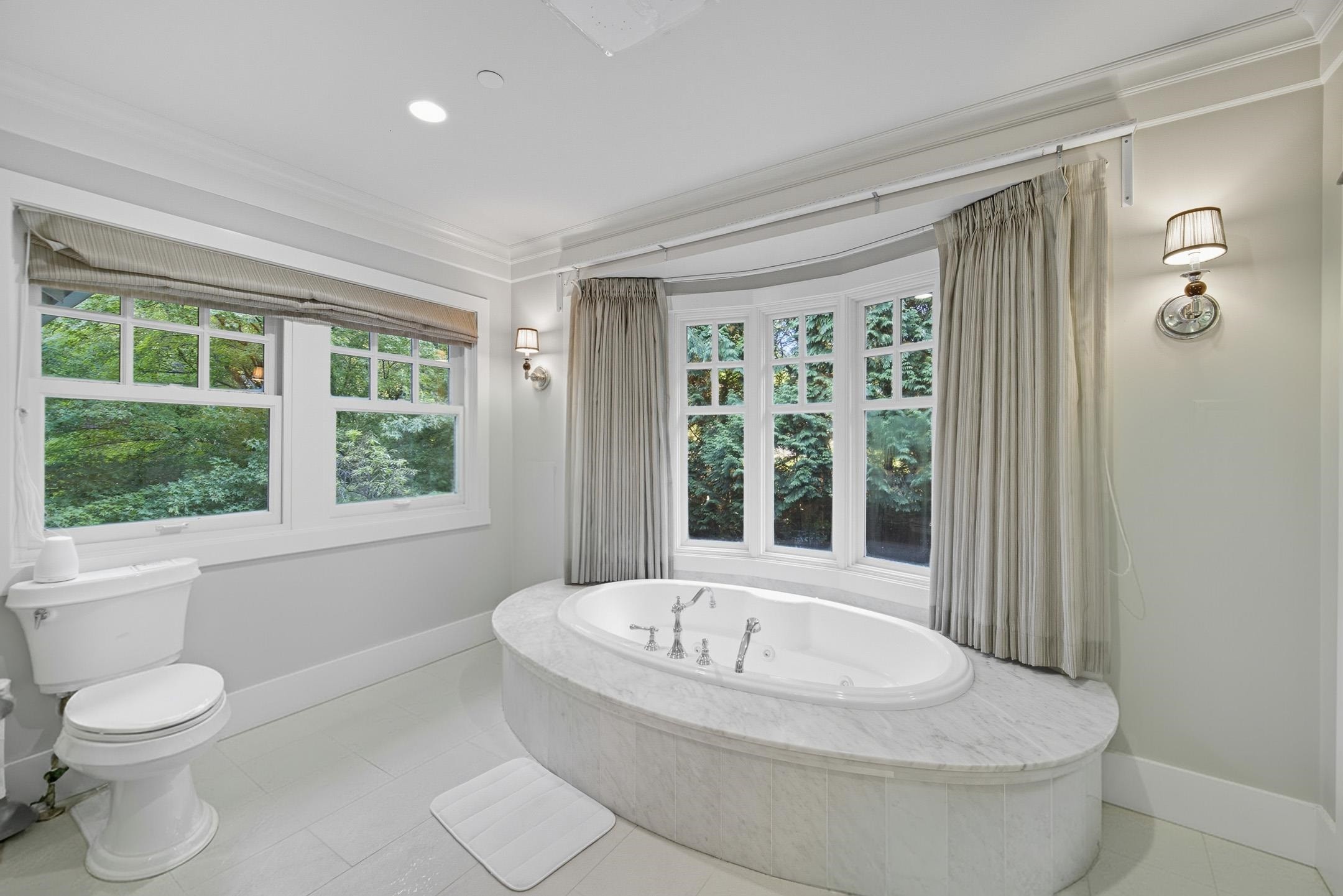 1350 15Th Avenue W, Vancouver, BC