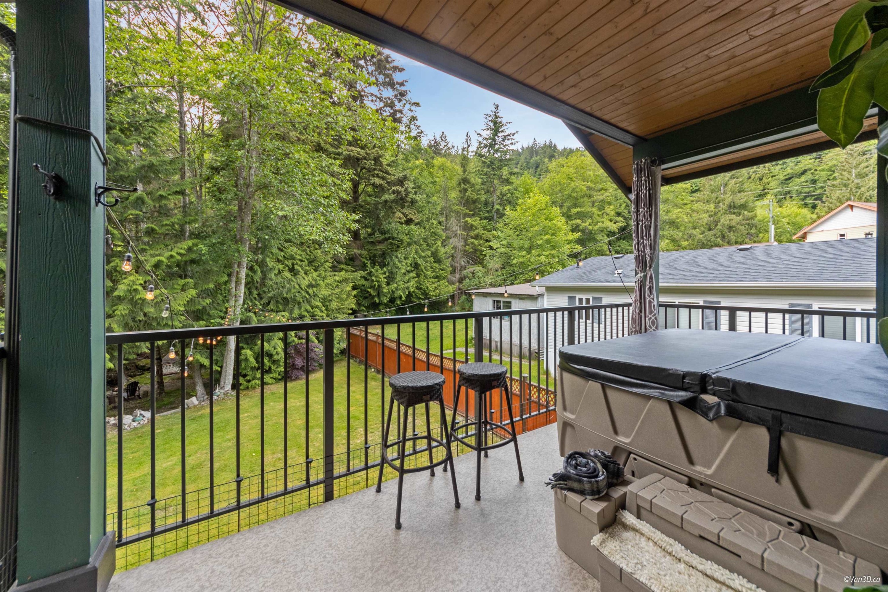 746 Upper Crescent, Squamish, BC