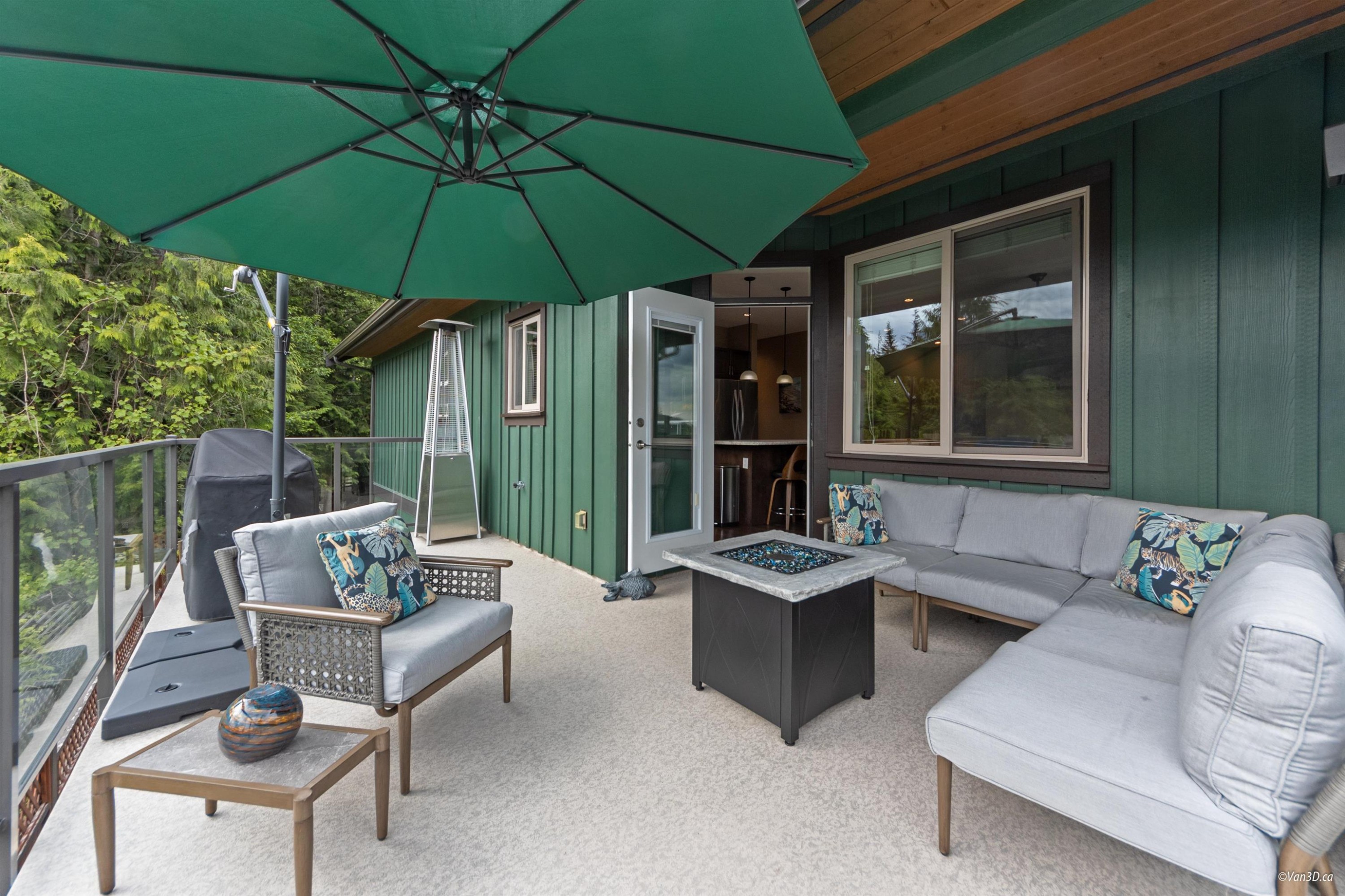 746 Upper Crescent, Squamish, BC