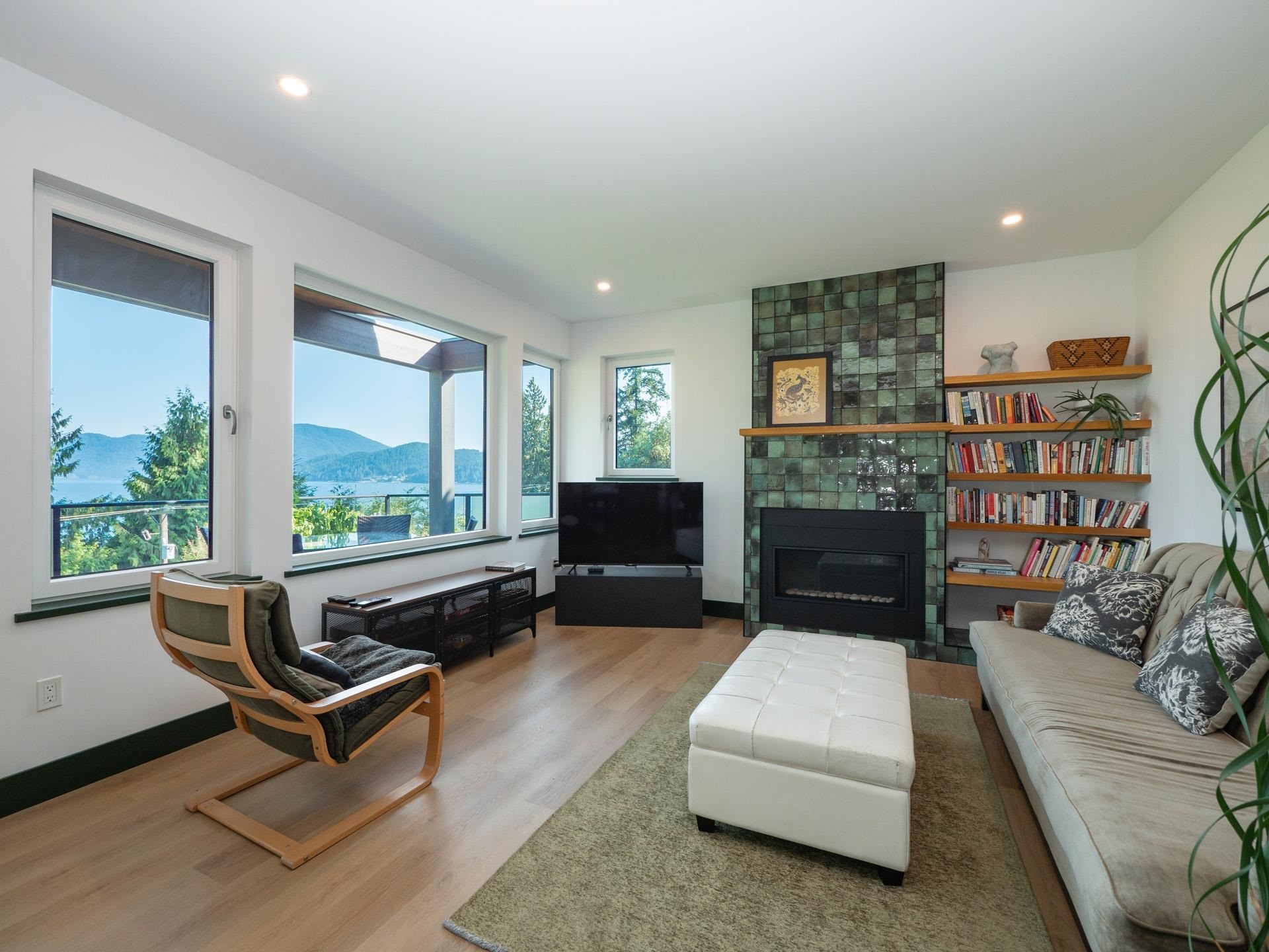 1832 North Road, Gibsons, BC