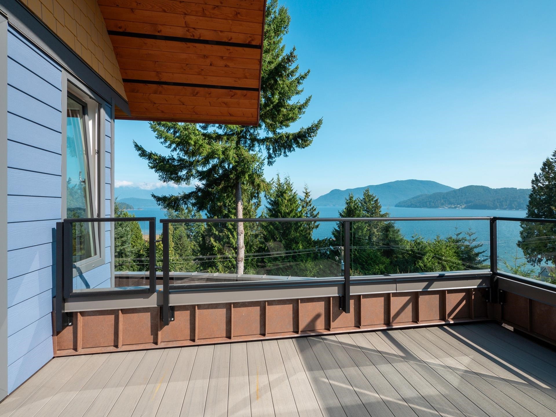 1832 North Road, Gibsons, BC