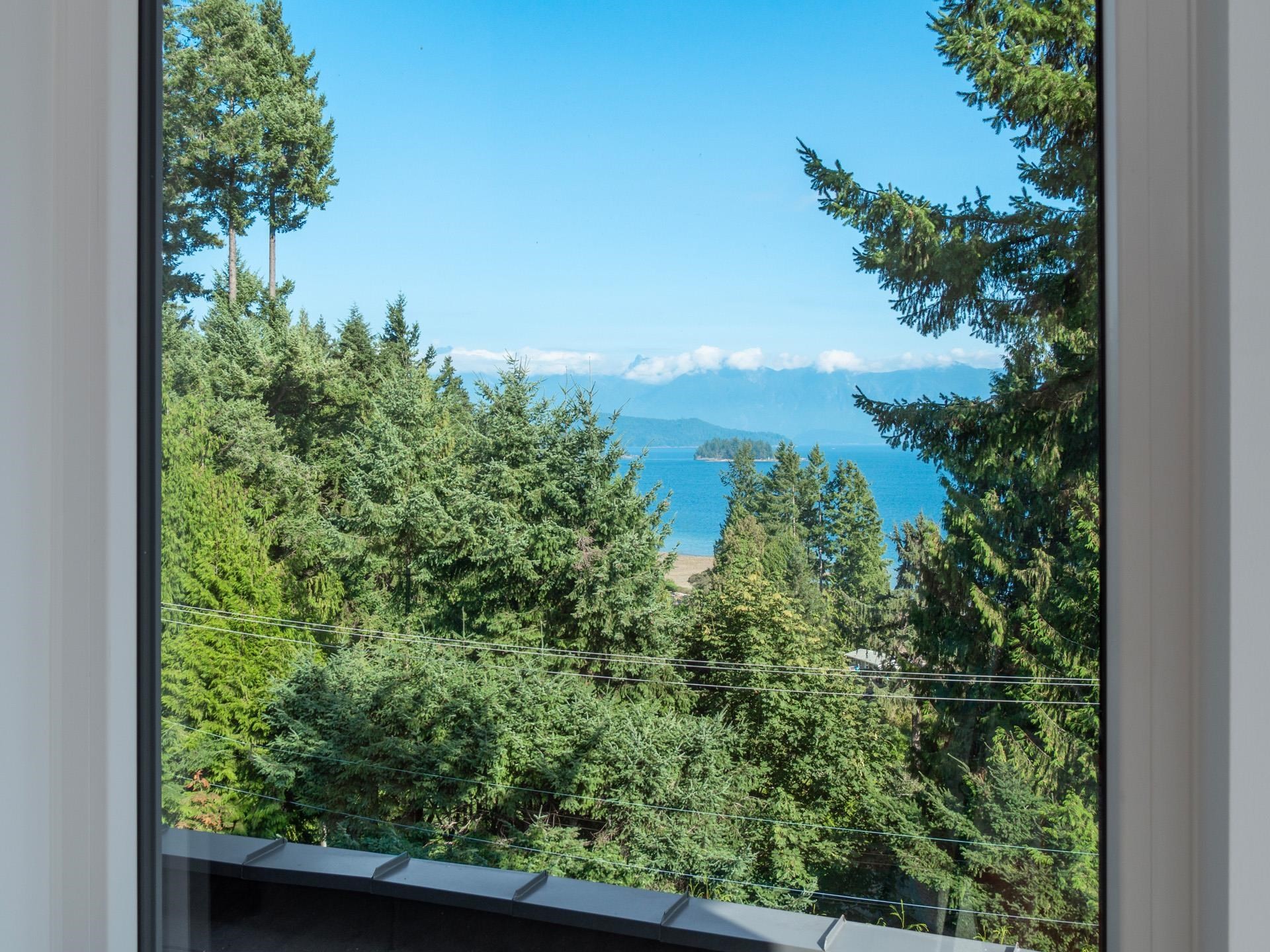 1832 North Road, Gibsons, BC