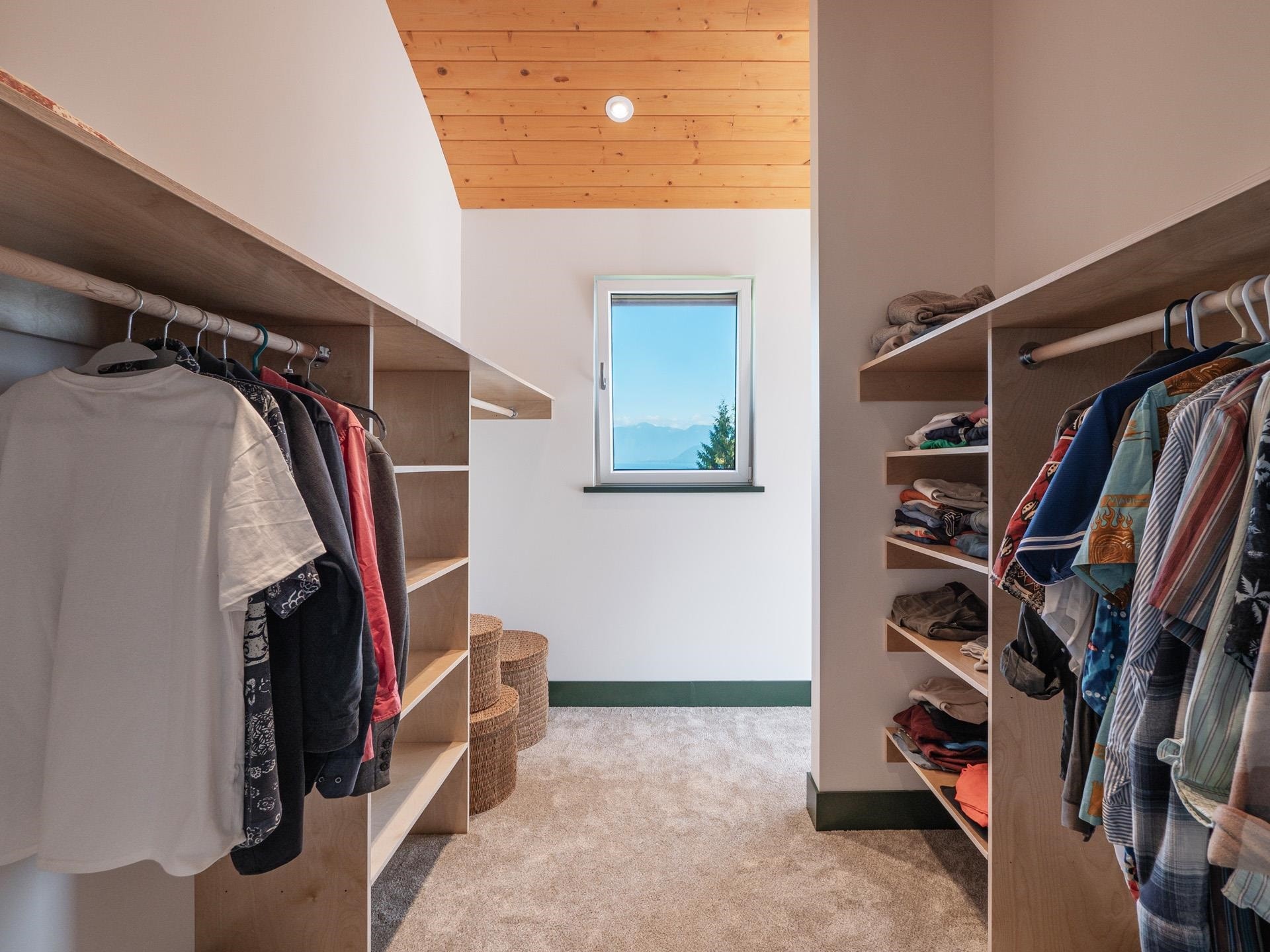 1832 North Road, Gibsons, BC