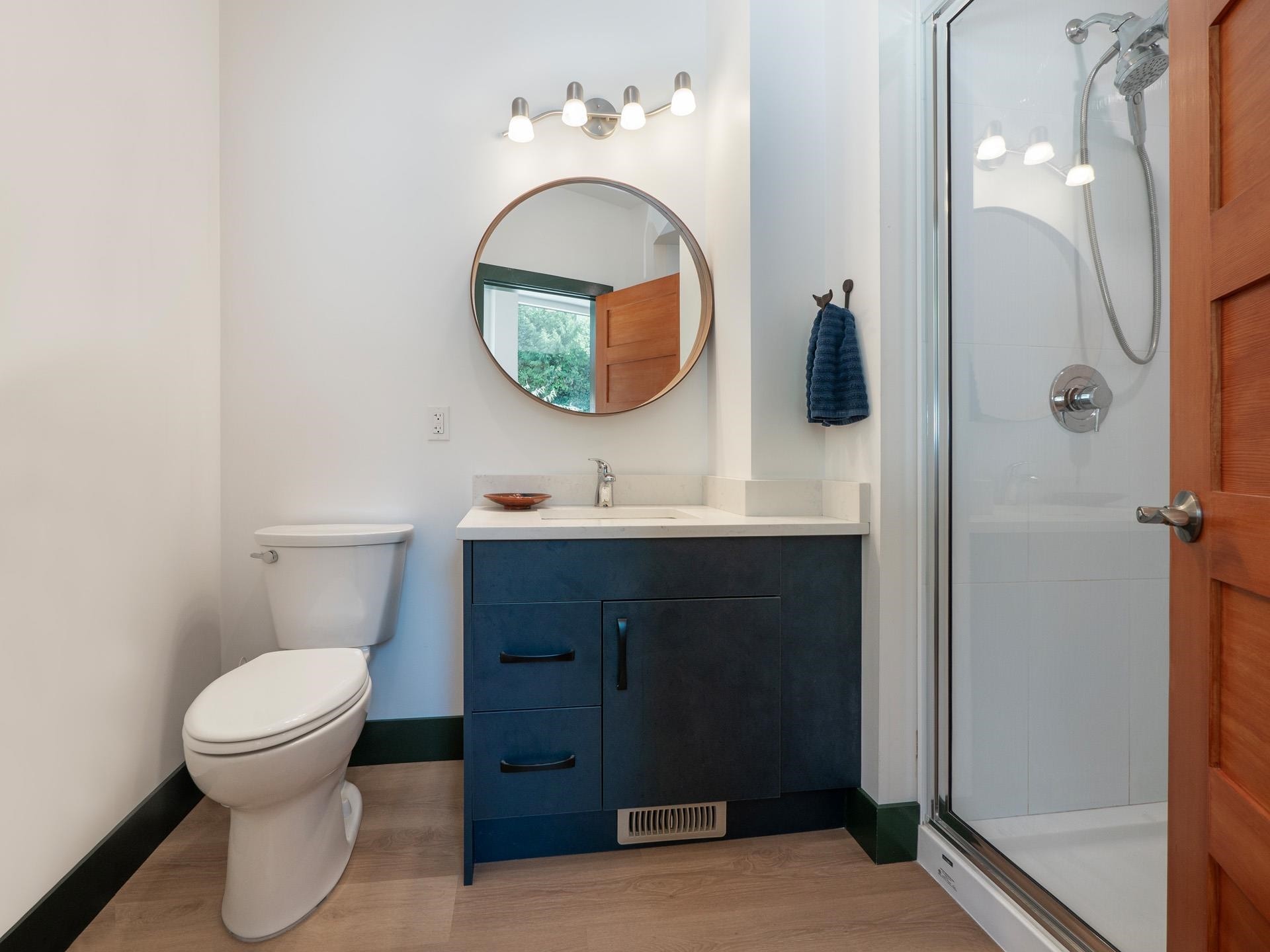 1832 North Road, Gibsons, BC