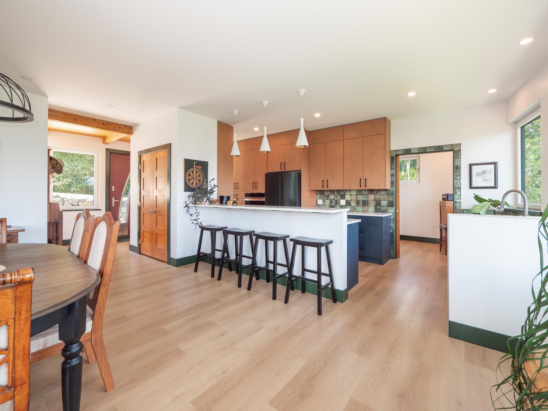 1832 North Road, Gibsons, BC