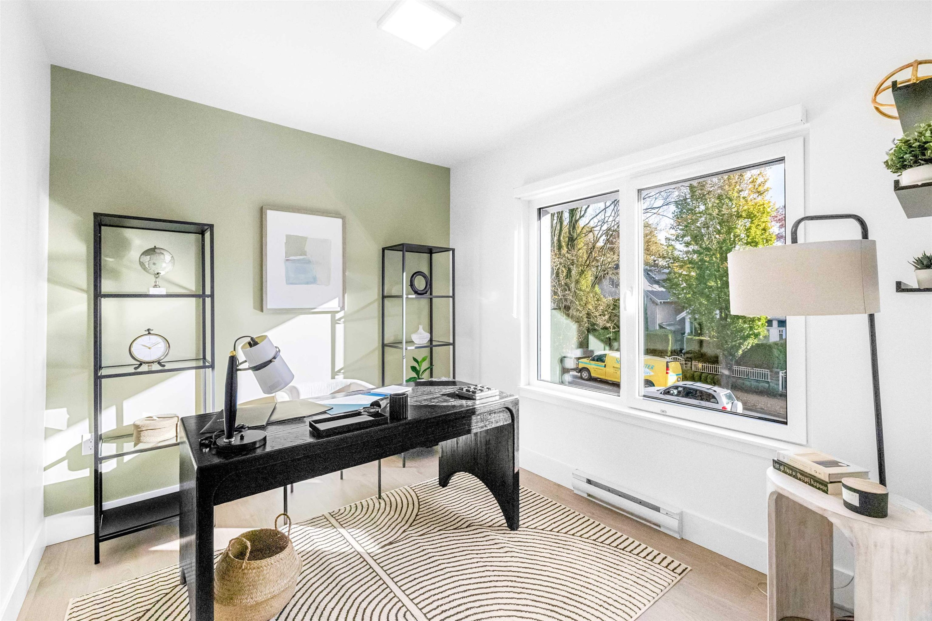 2069 1St Avenue E, Vancouver, BC