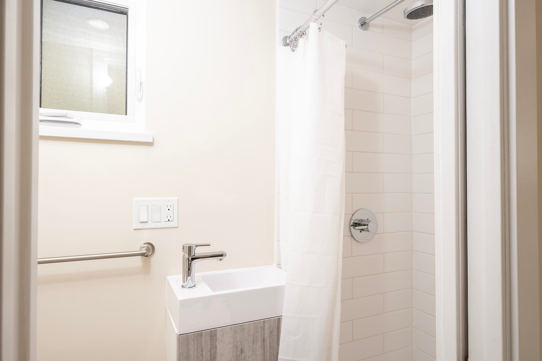 5977 Shoal Way, Sechelt, BC