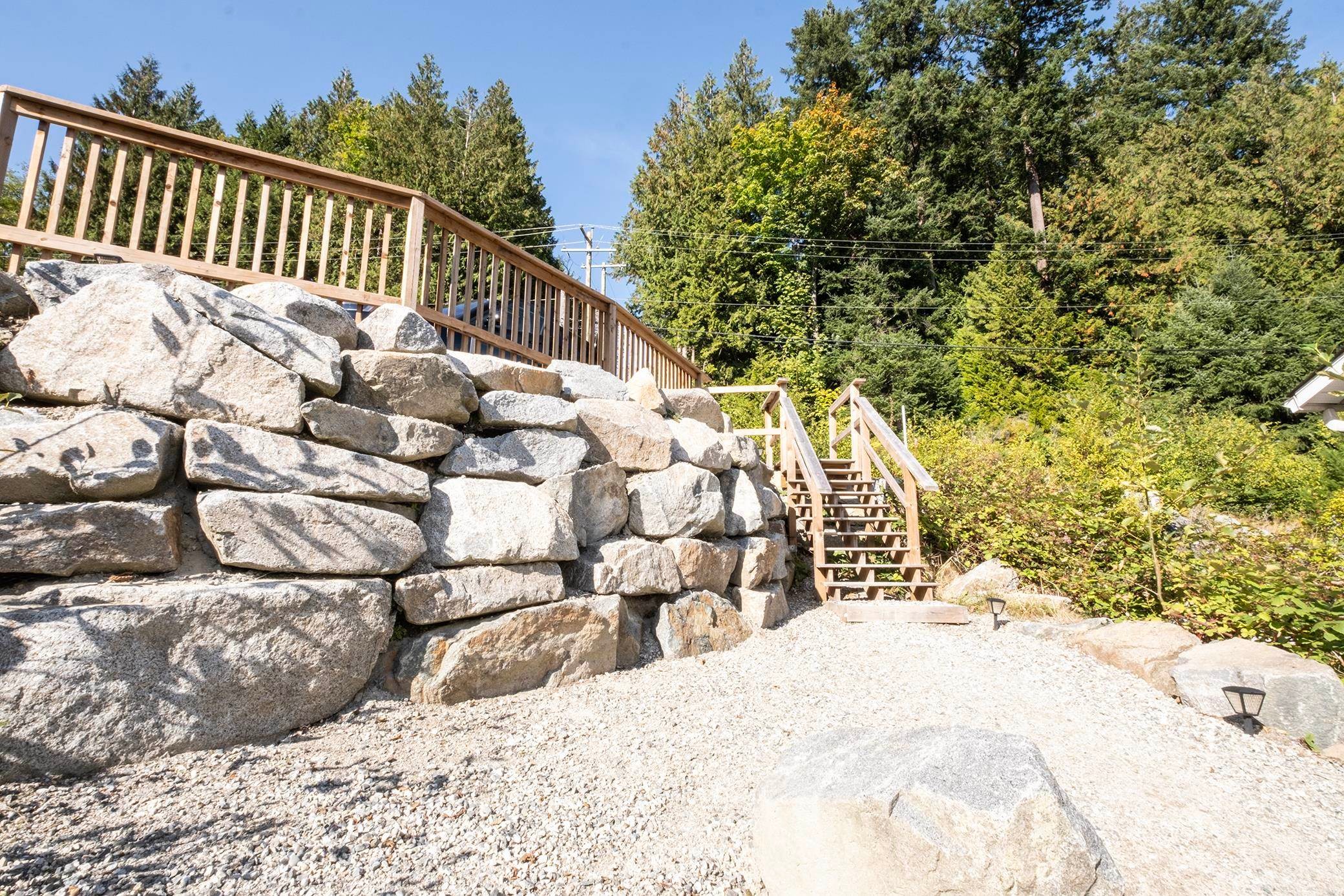5977 Shoal Way, Sechelt, BC
