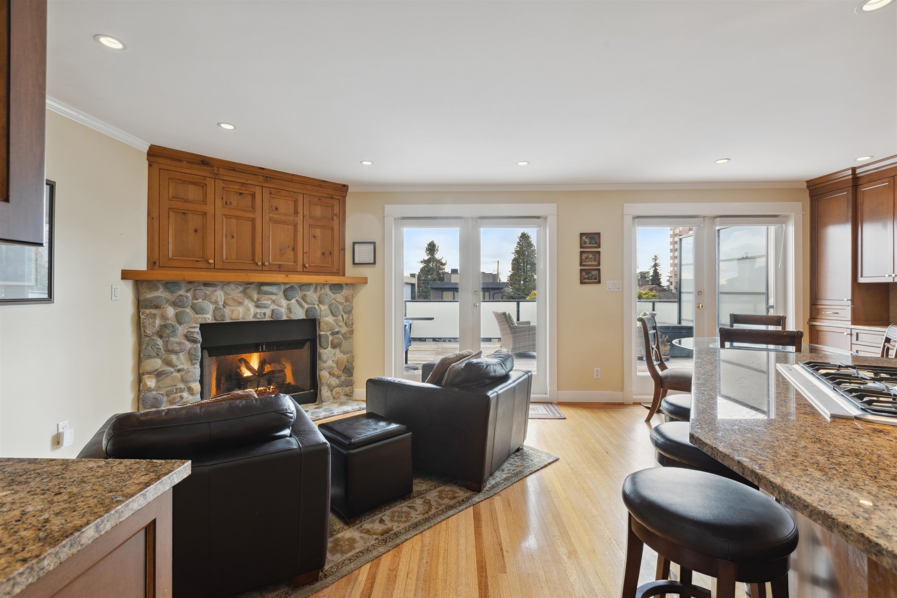 1274 Esquimalt Avenue, West Vancouver, BC