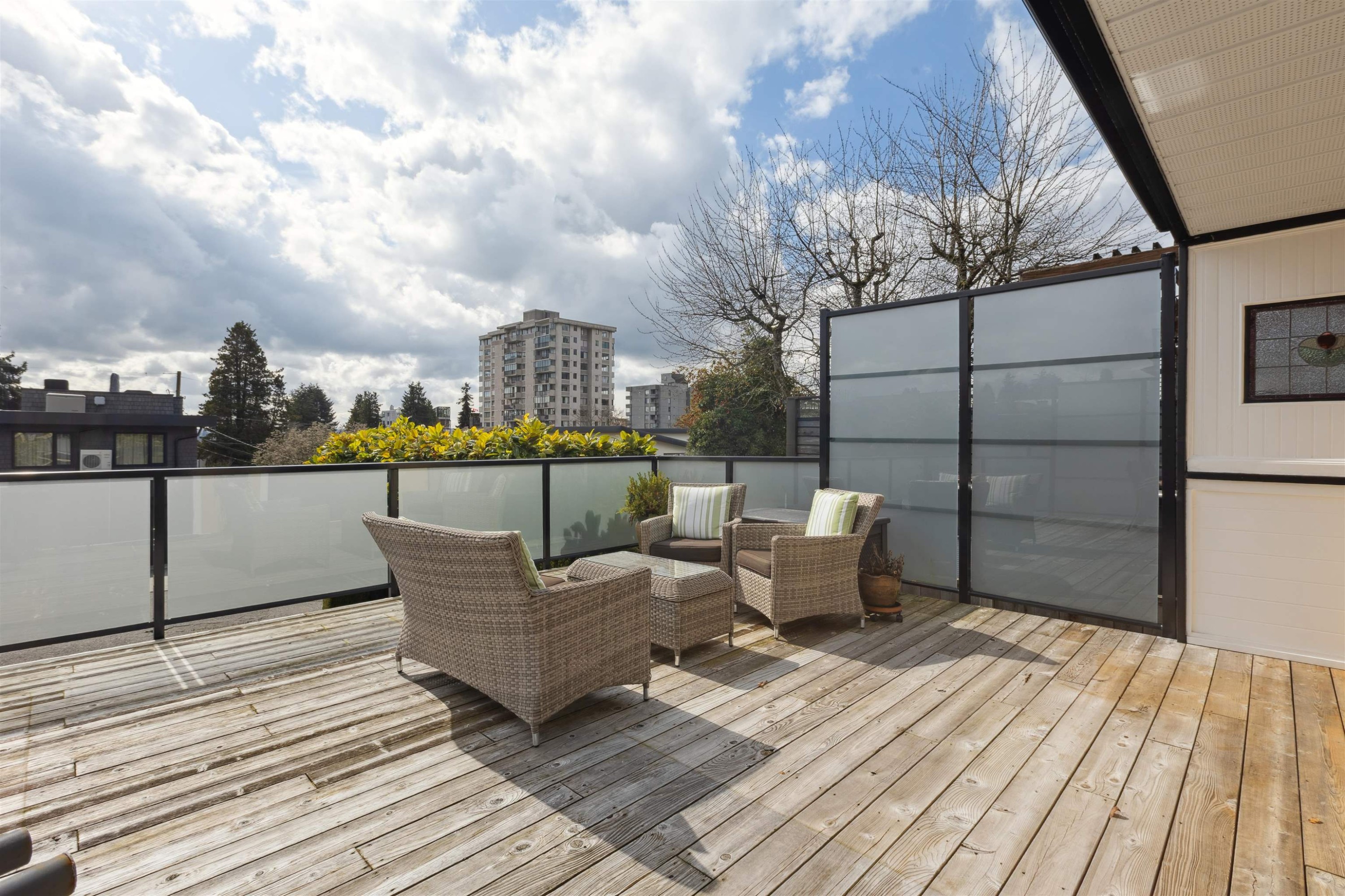 1274 Esquimalt Avenue, West Vancouver, BC