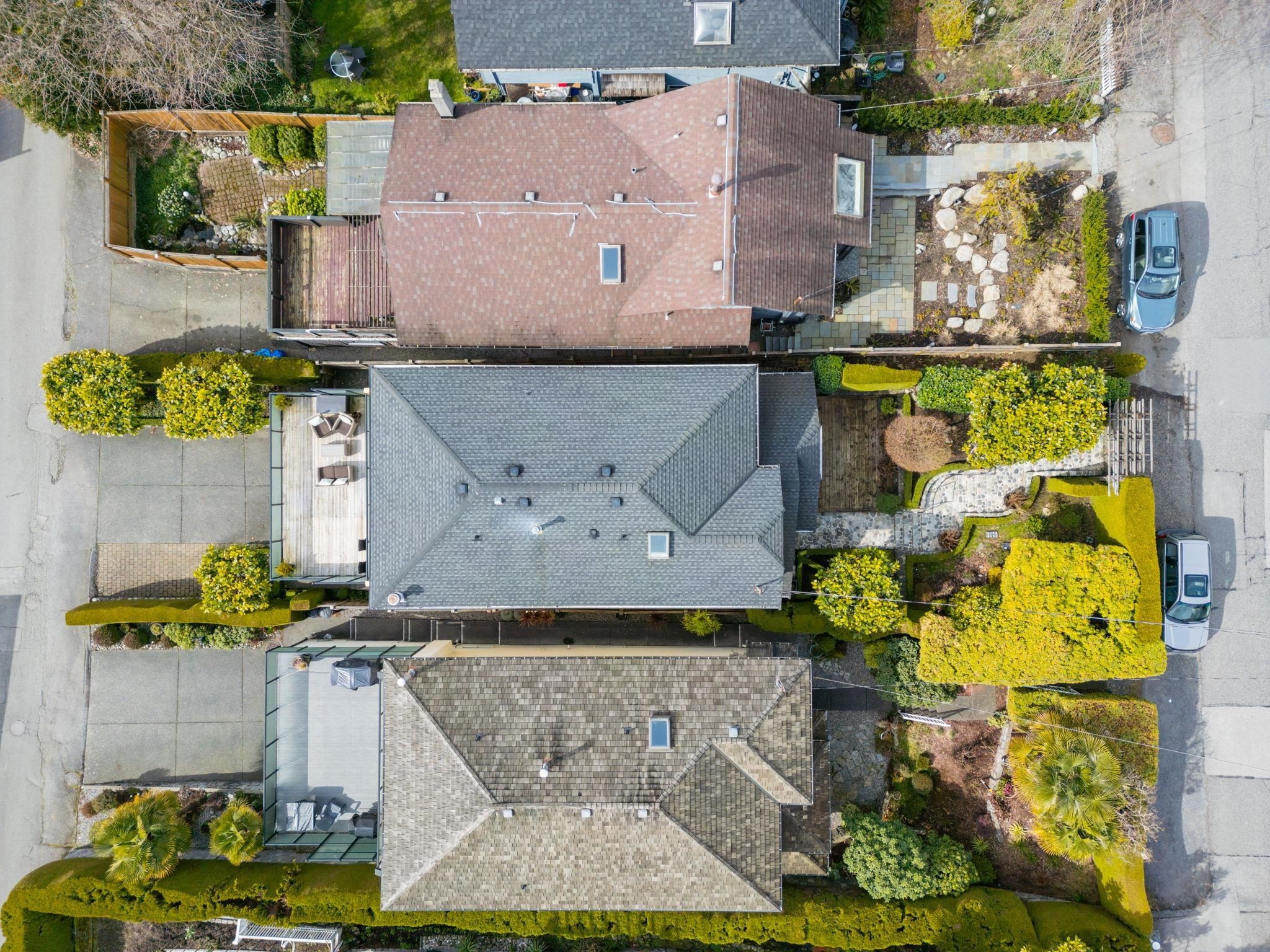 1274 Esquimalt Avenue, West Vancouver, BC