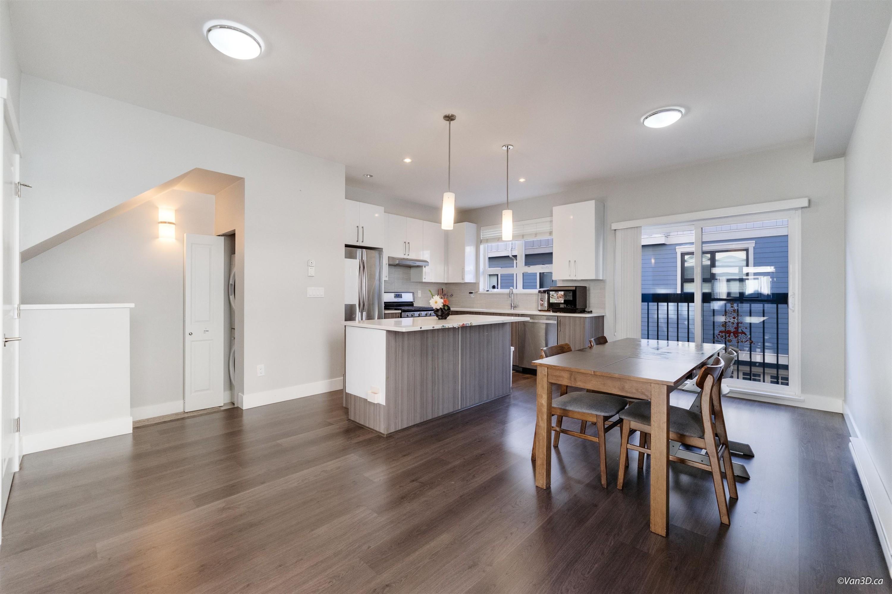 9-6028 Maple Road, Richmond, BC