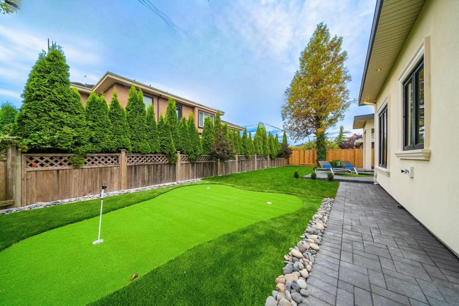 8411 Elsmore Road, Richmond, BC