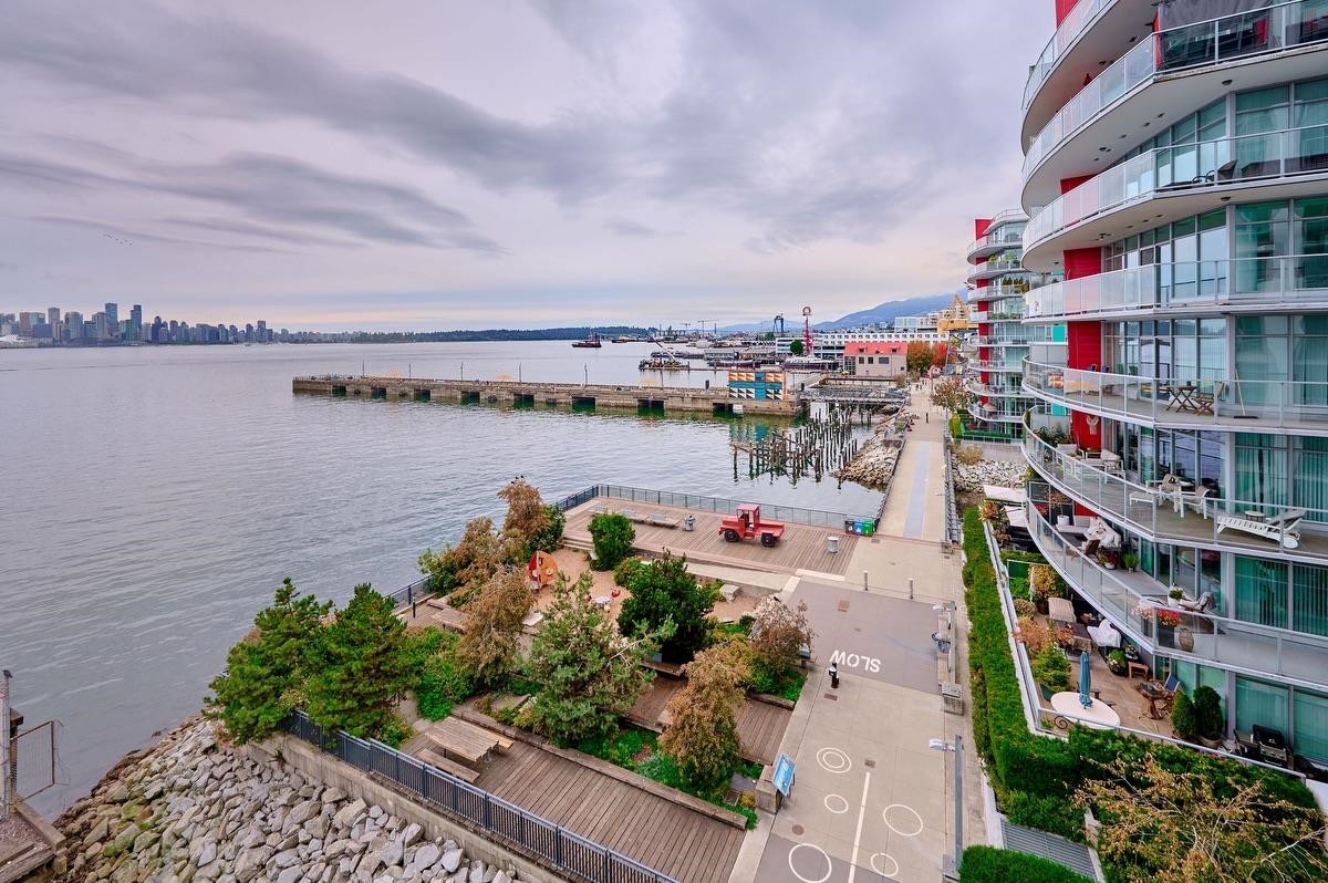 401-199 Victory Ship Way, North Vancouver, BC