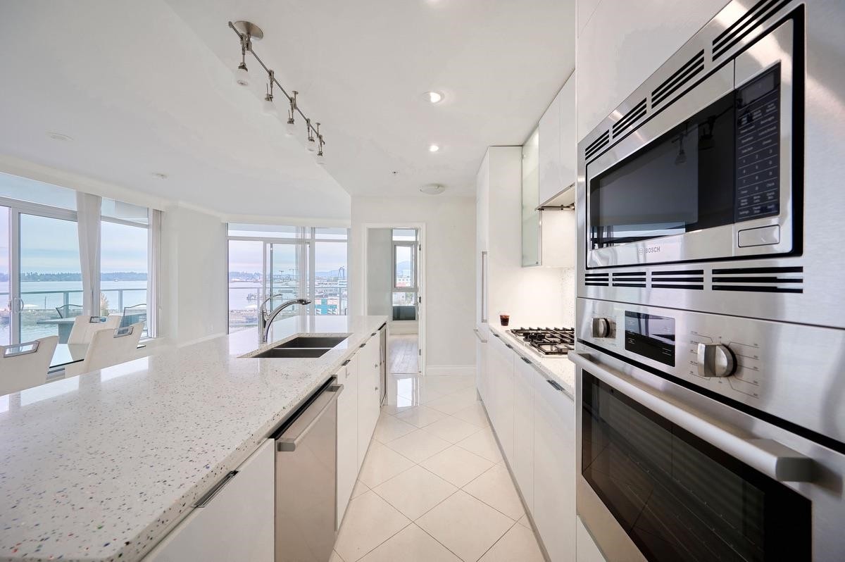 401-199 Victory Ship Way, North Vancouver, BC