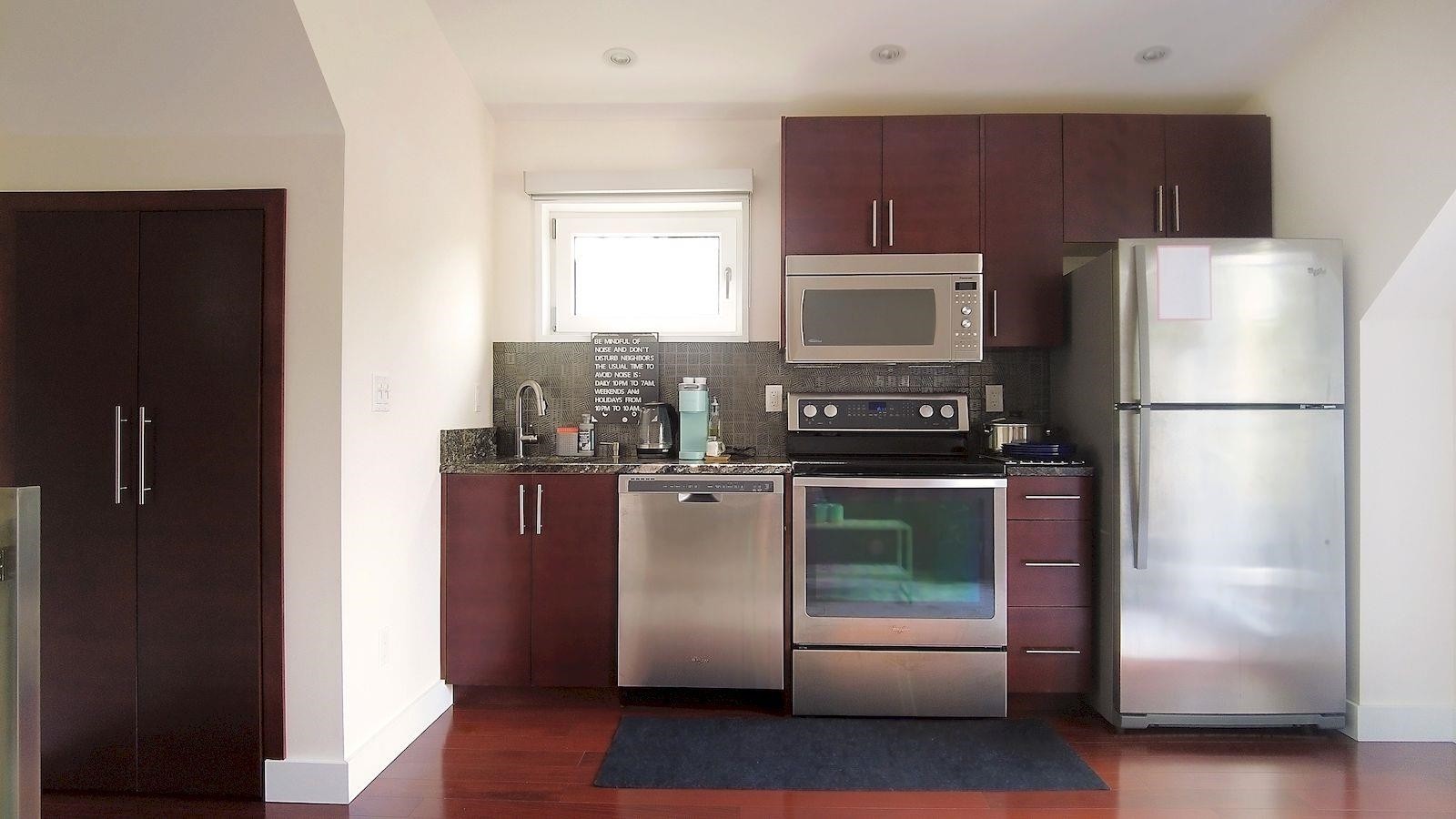 4465 7Th Avenue W, Vancouver, BC