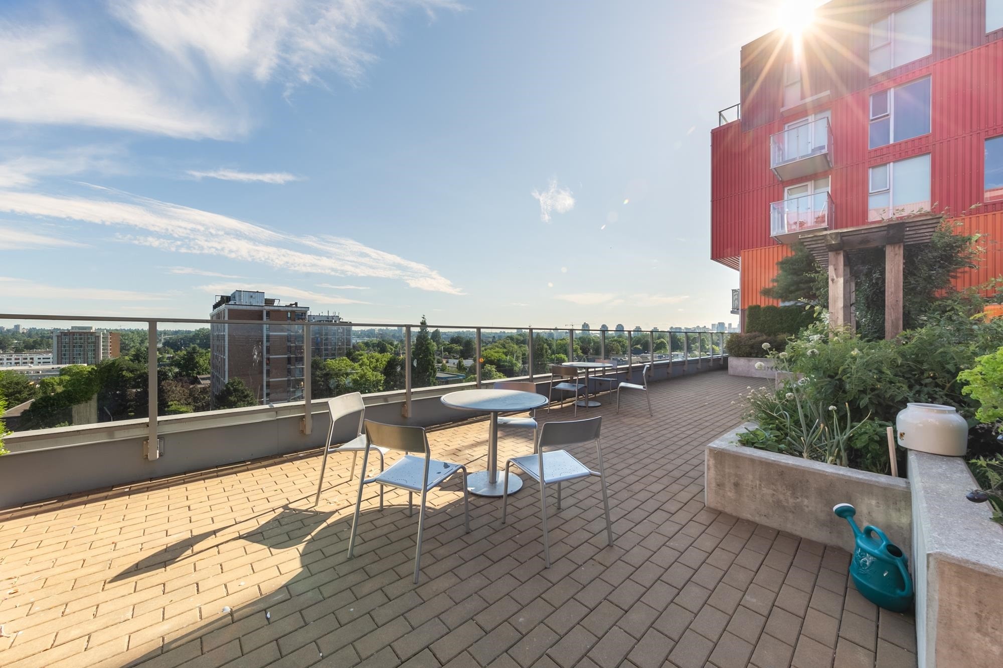 302-933 Hastings Street E, Vancouver, BC