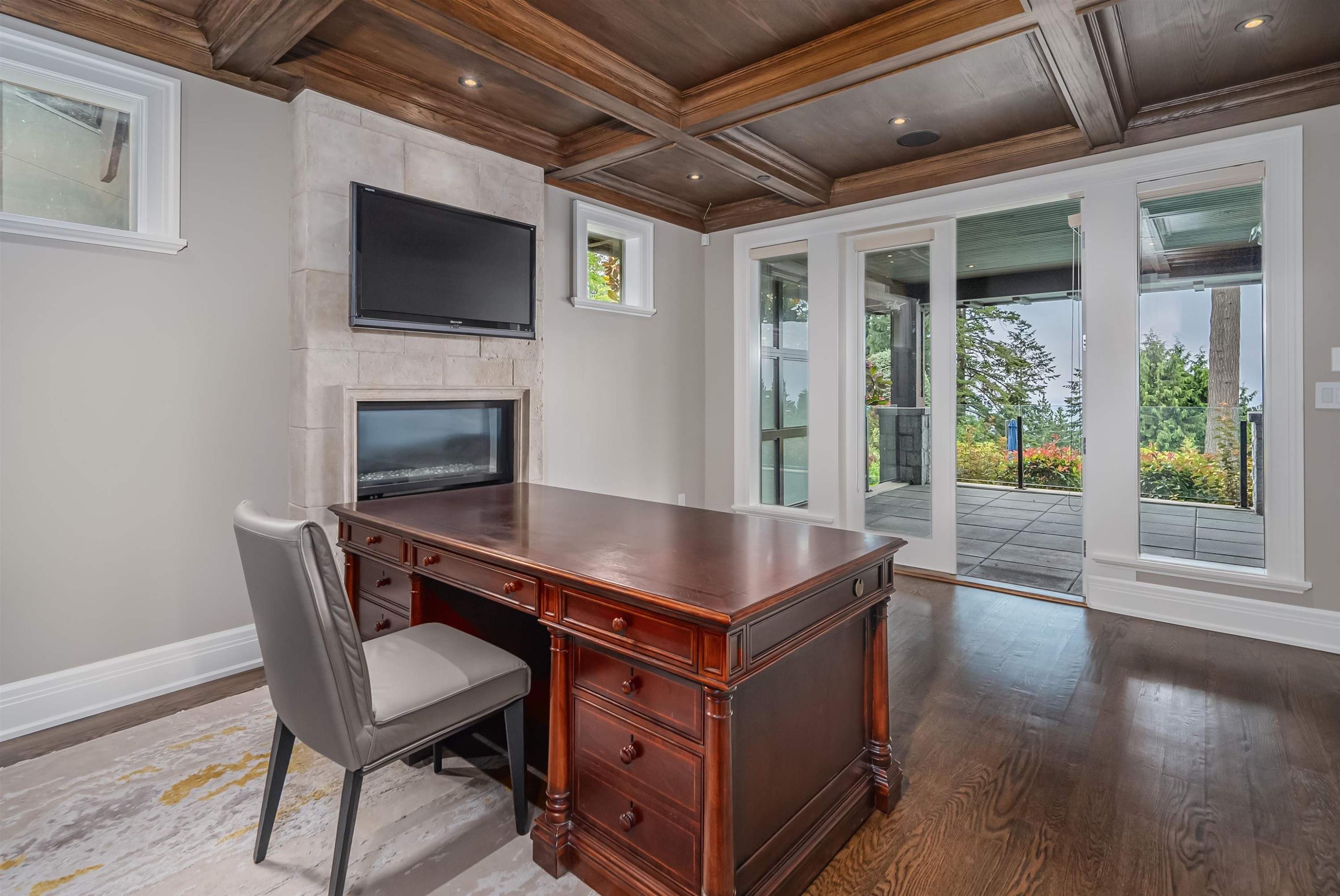 2638 Queens Avenue, West Vancouver, BC