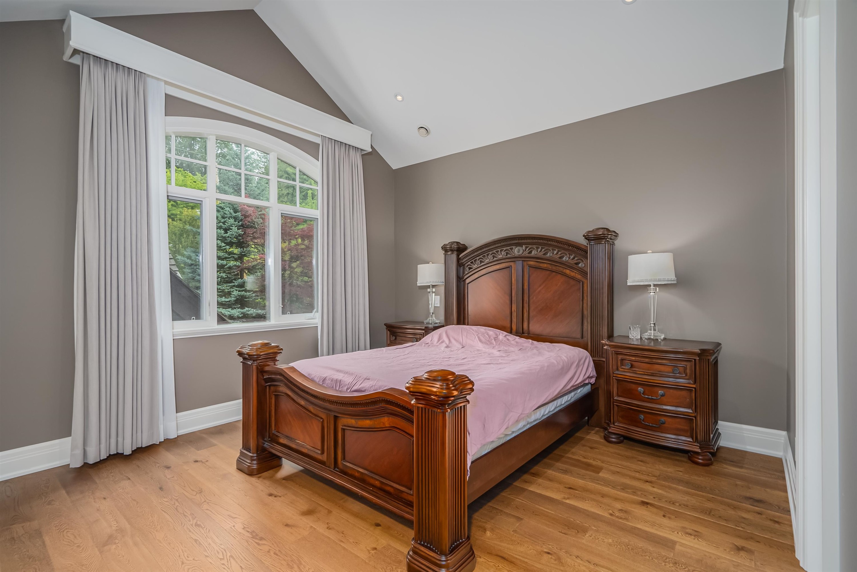 2638 Queens Avenue, West Vancouver, BC