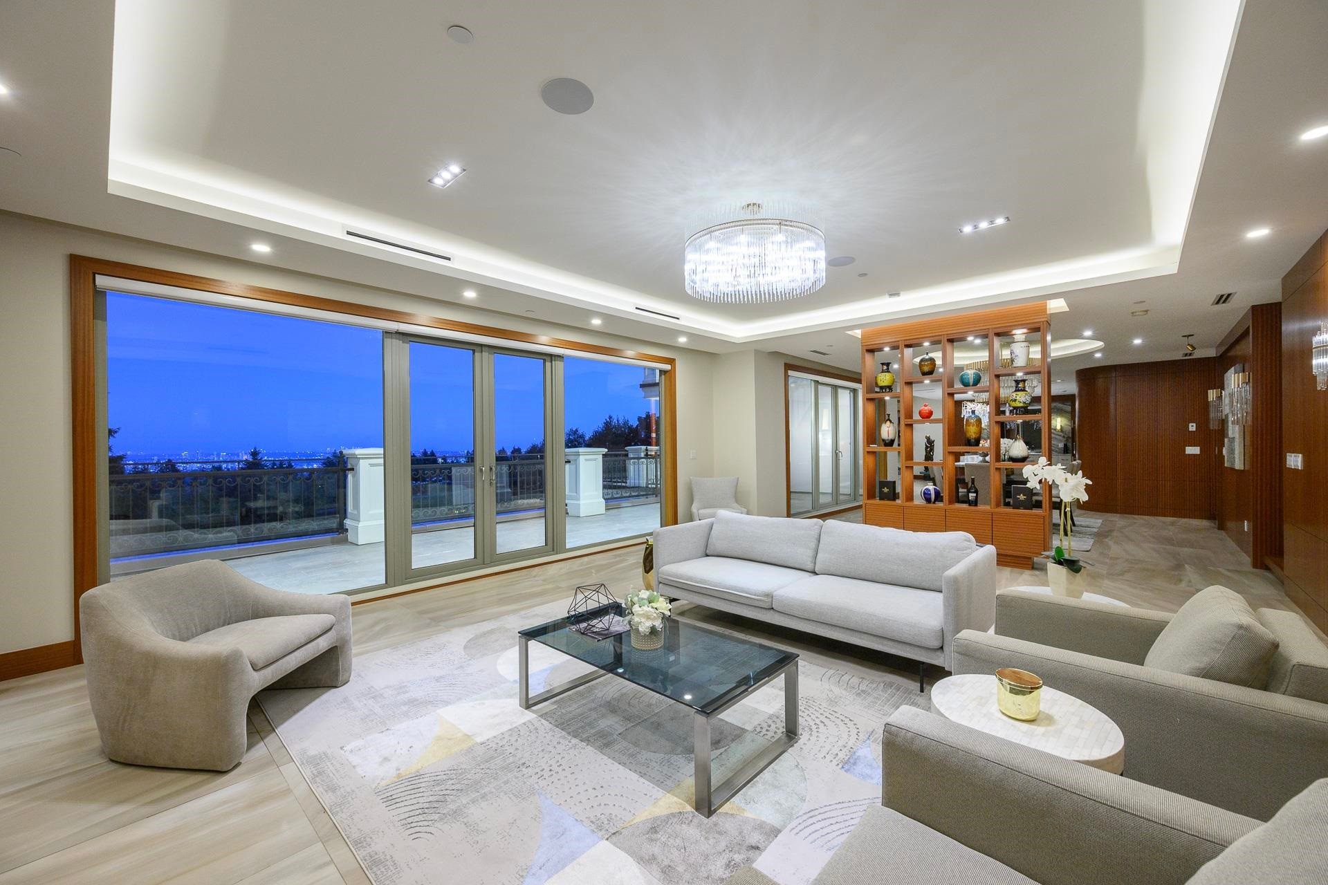 618 Hawstead Place, West Vancouver, BC