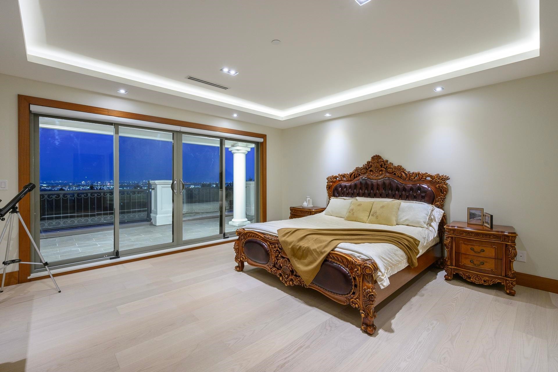 618 Hawstead Place, West Vancouver, BC