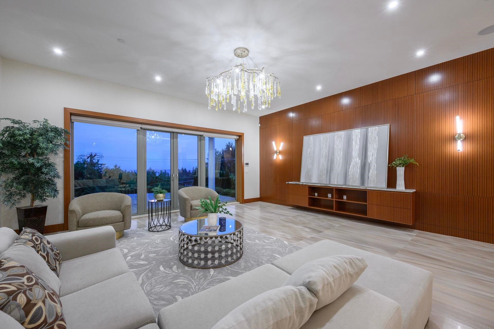 618 Hawstead Place, West Vancouver, BC