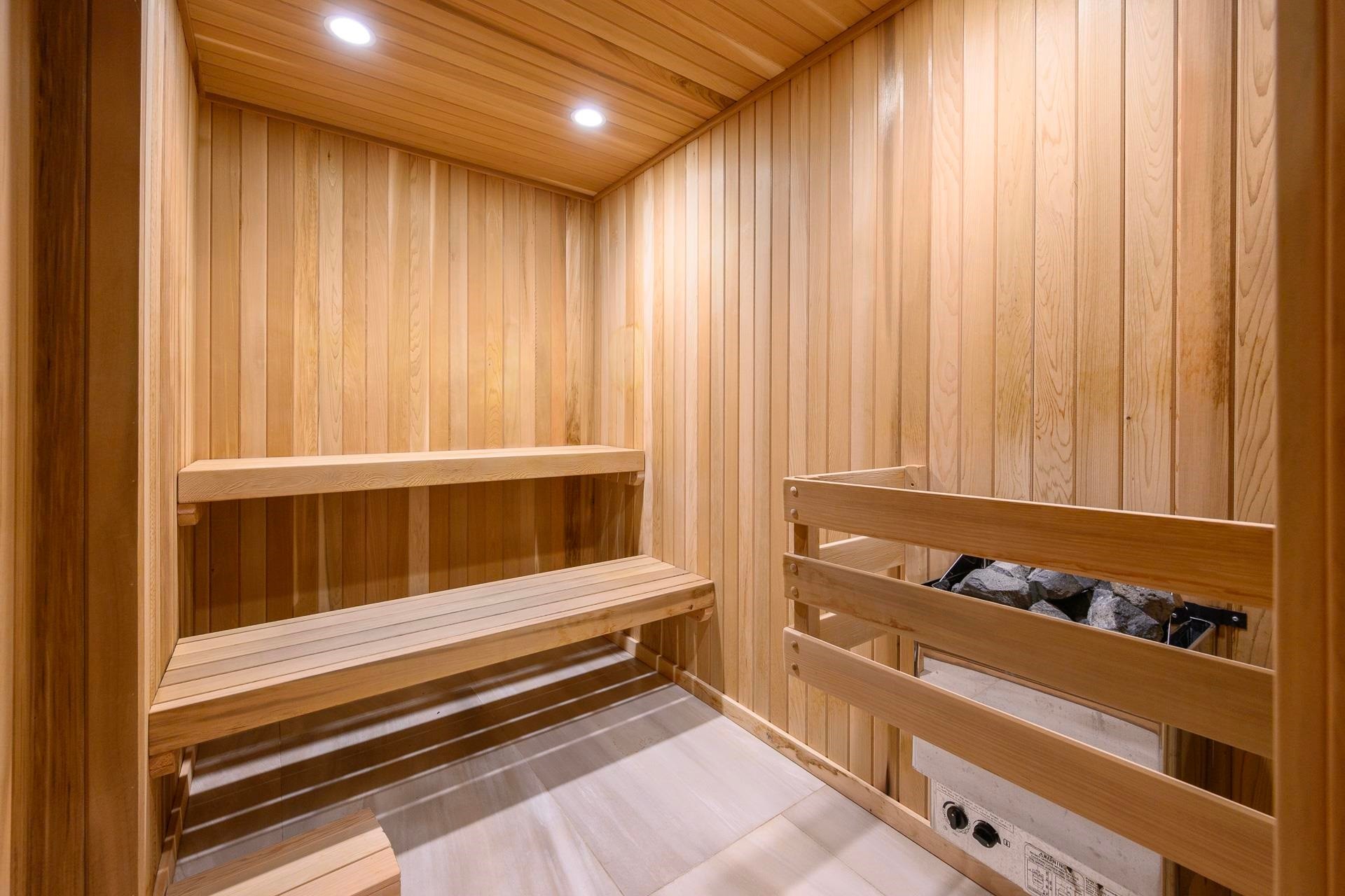 618 Hawstead Place, West Vancouver, BC