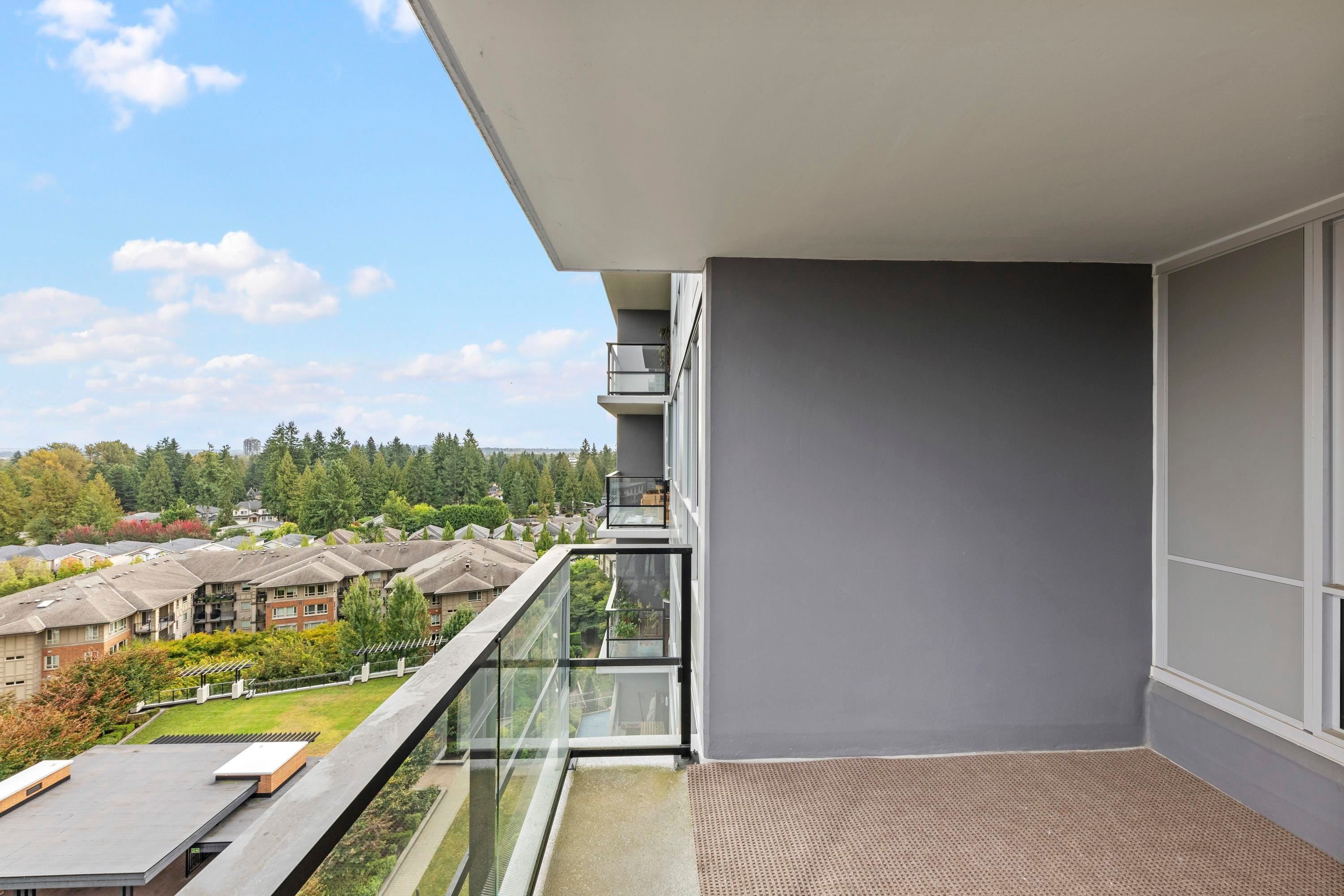1001-3096 Windsor Gate, Coquitlam, BC