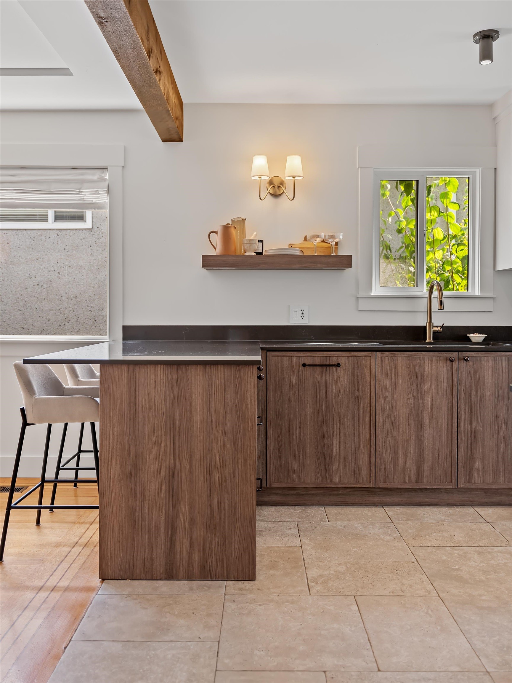 2624 1St Avenue E, Vancouver, BC