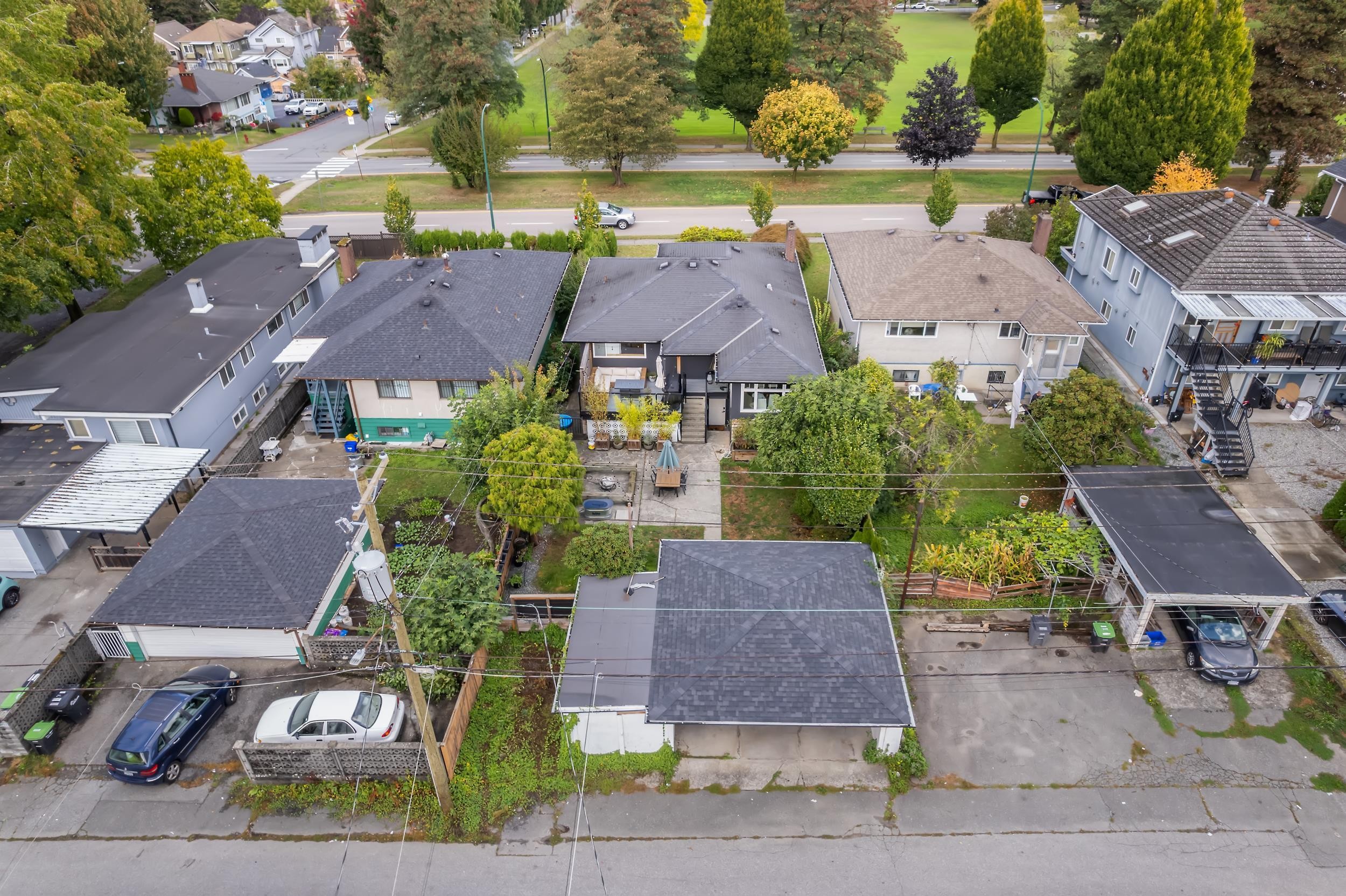 2624 1St Avenue E, Vancouver, BC