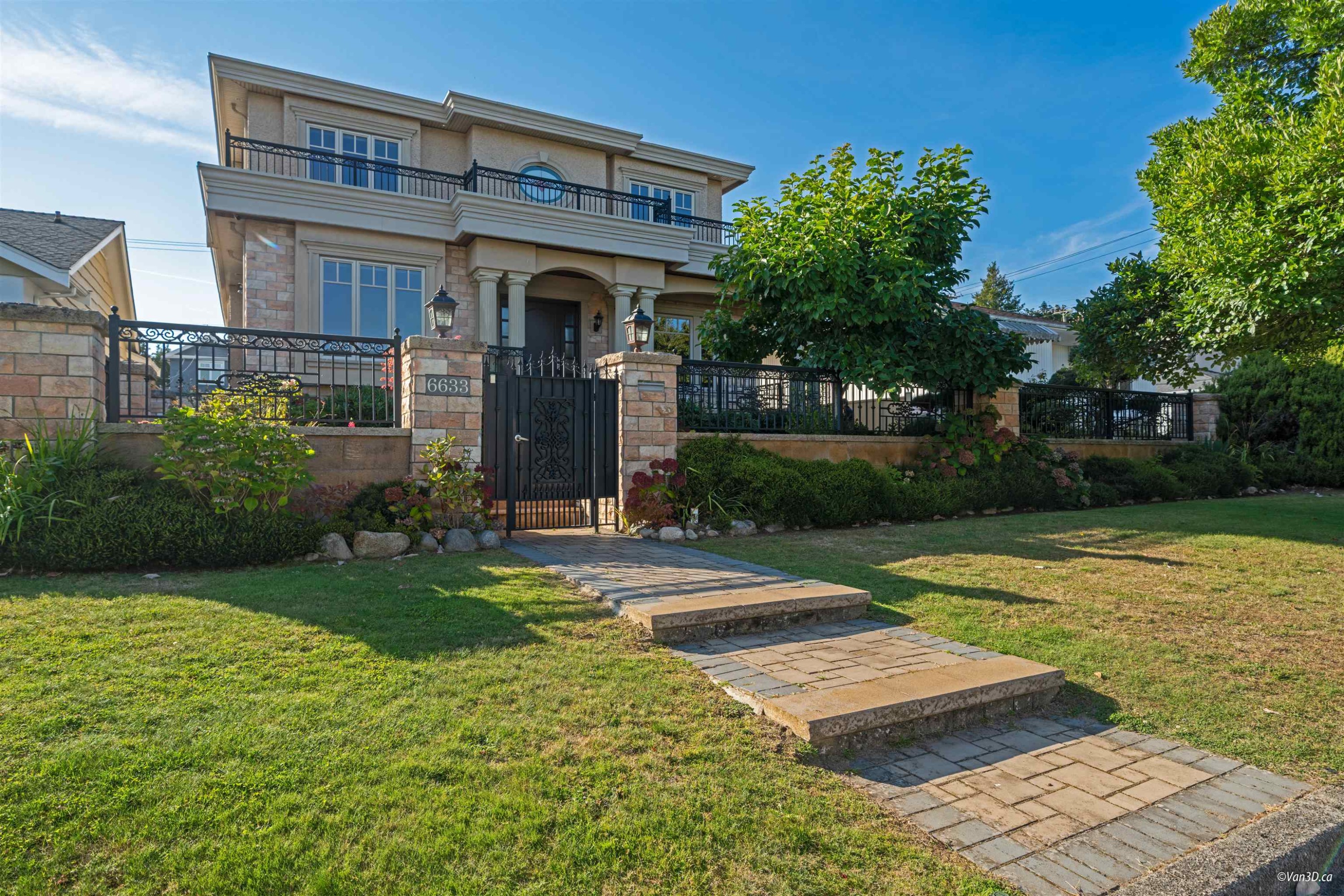 6633 Neal Street, Vancouver, BC