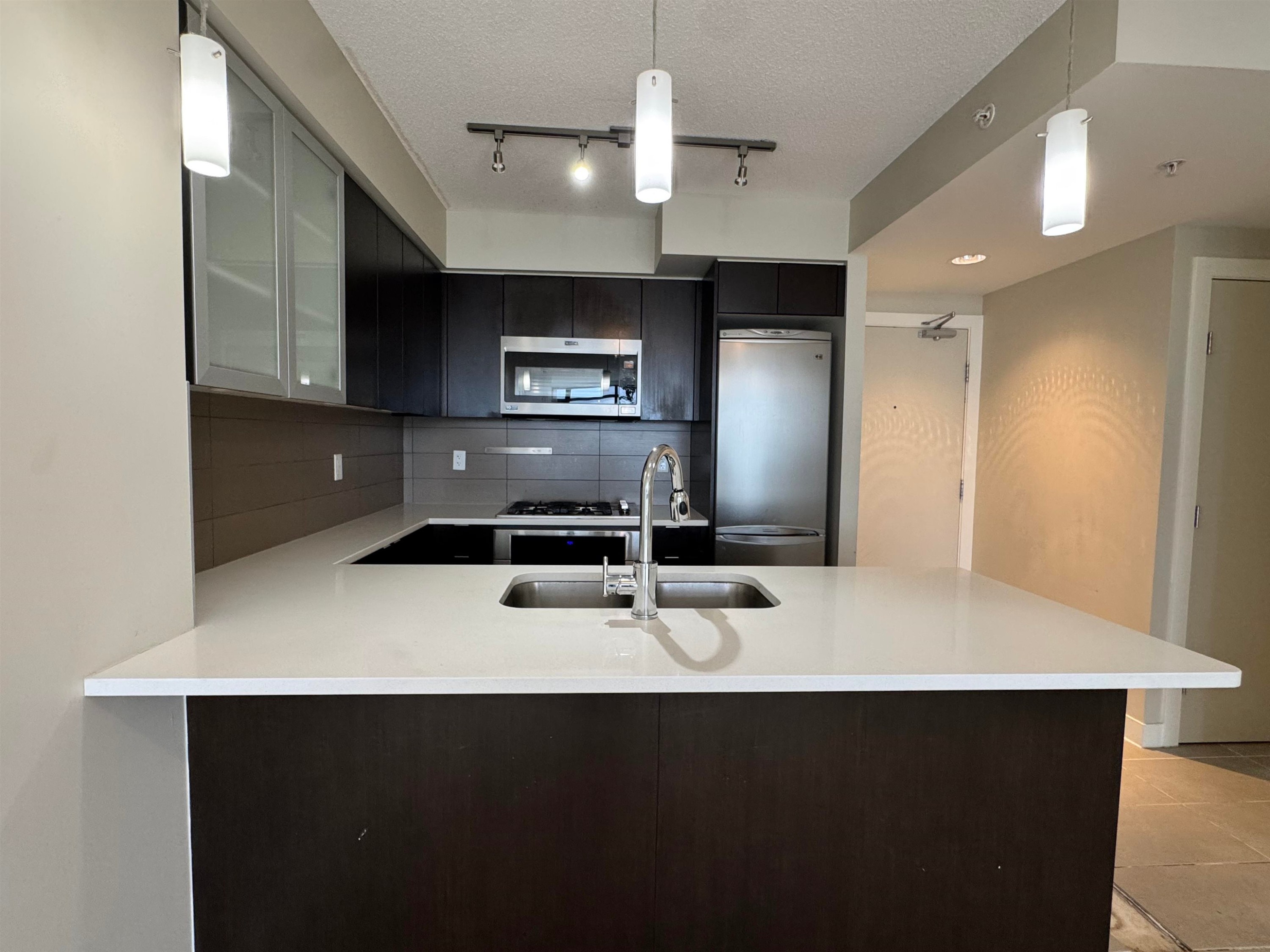 2302-7325 Arcola Street, Burnaby, BC