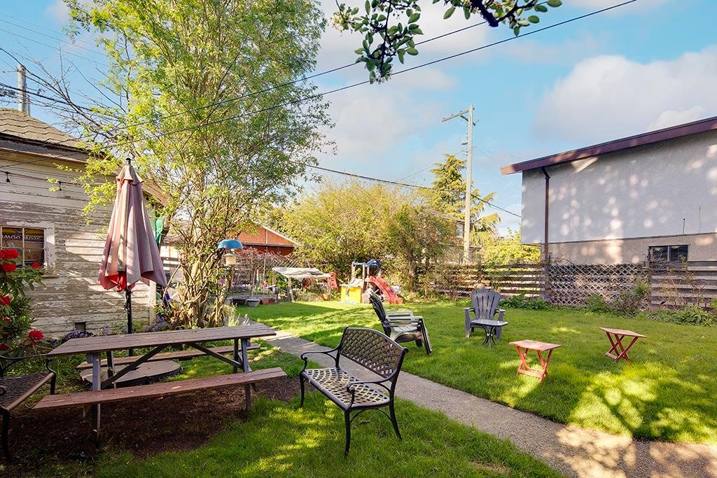 1373 64Th Avenue W, Vancouver, BC