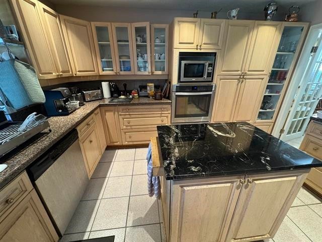 7426 Bridge Street, Richmond, BC