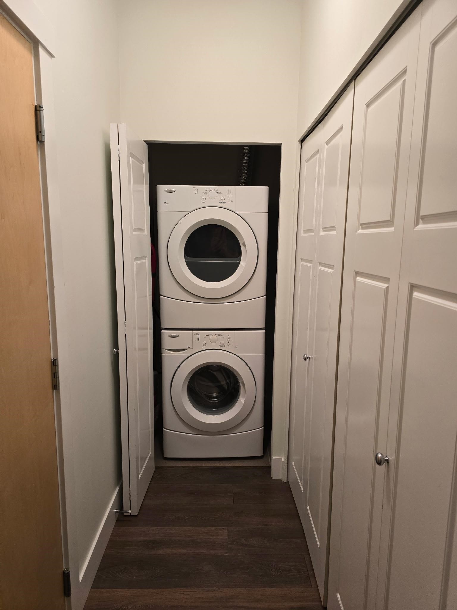 101-5288 Beresford, Burnaby, BC