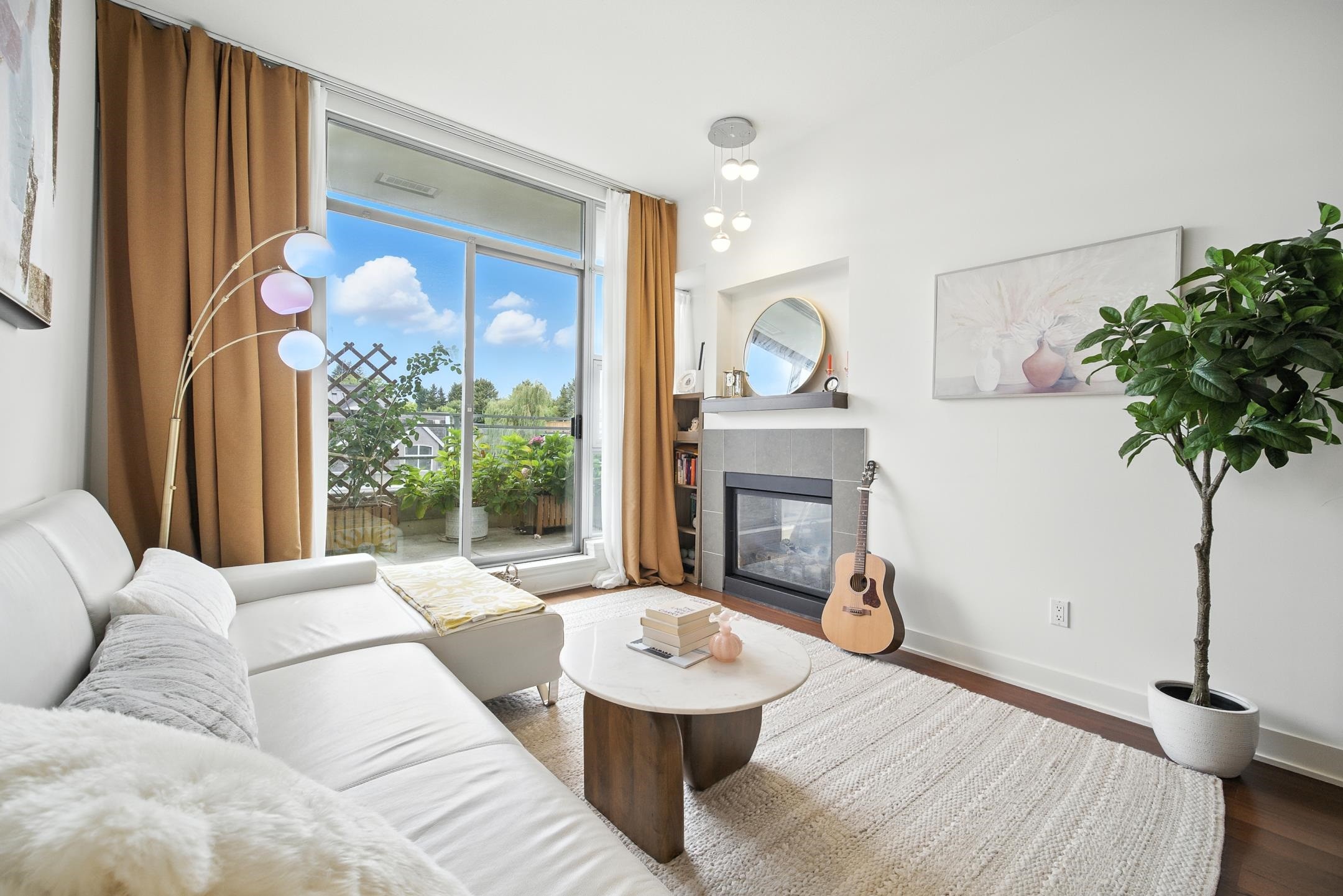 404-3595 18Th Avenue W, Vancouver, BC