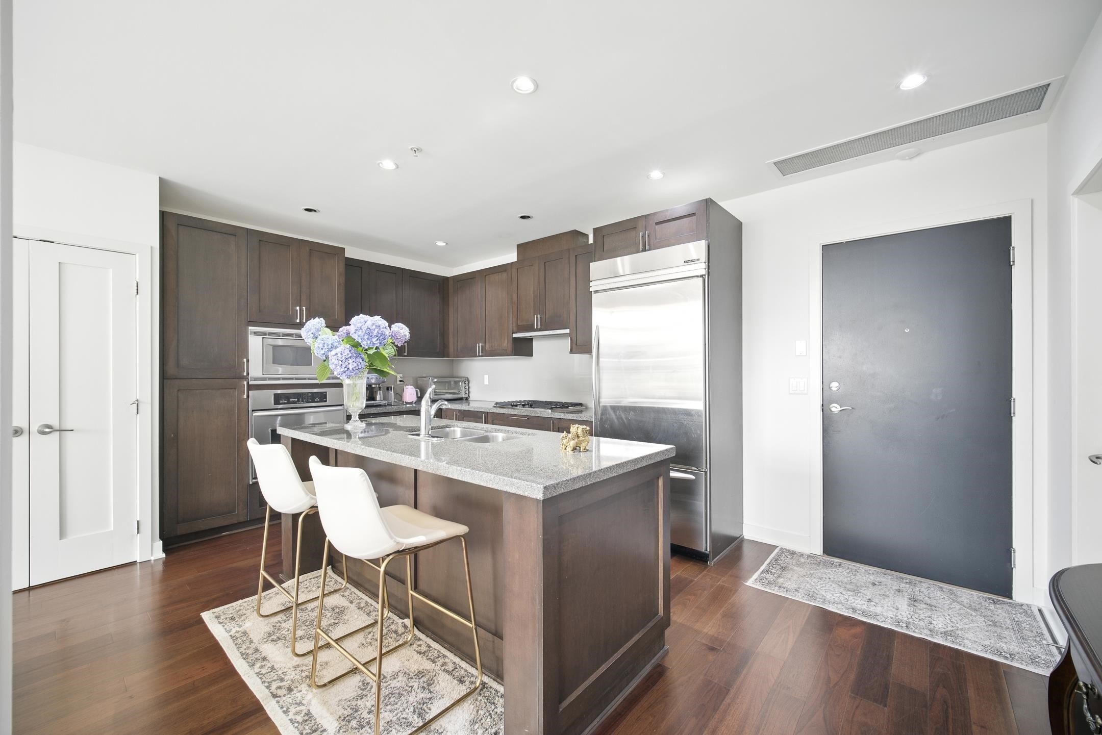 404-3595 18Th Avenue W, Vancouver, BC