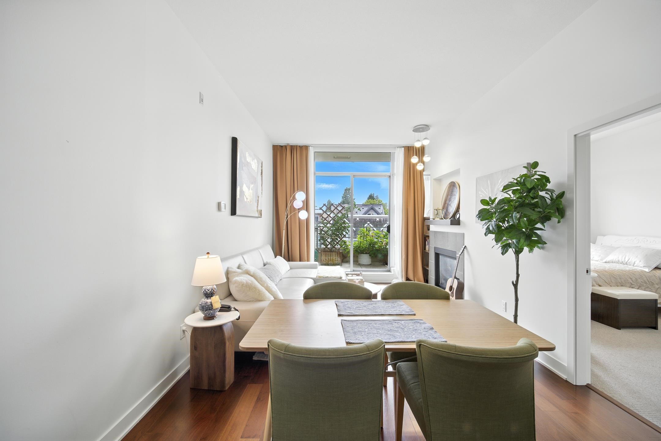 404-3595 18Th Avenue W, Vancouver, BC