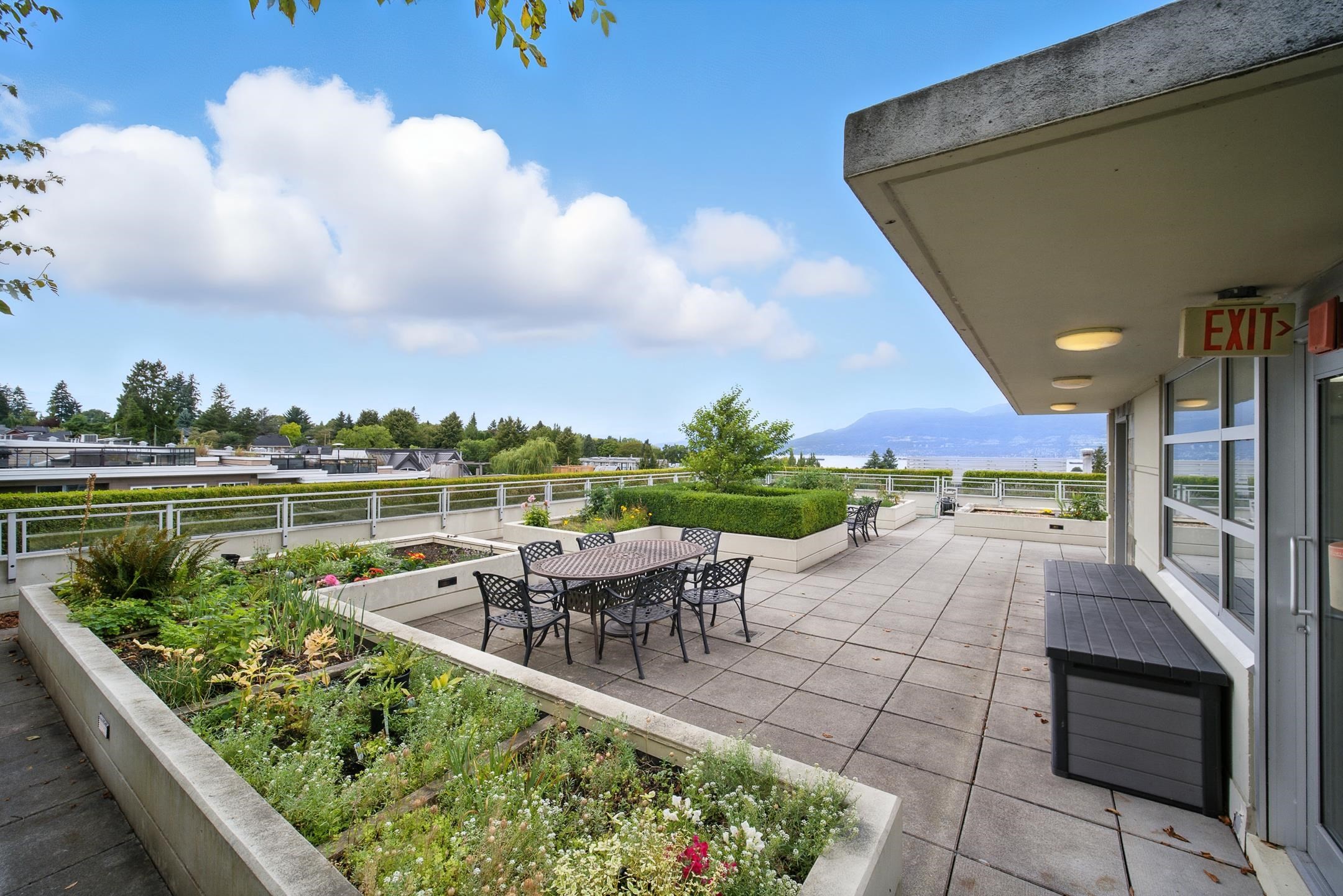 404-3595 18Th Avenue W, Vancouver, BC