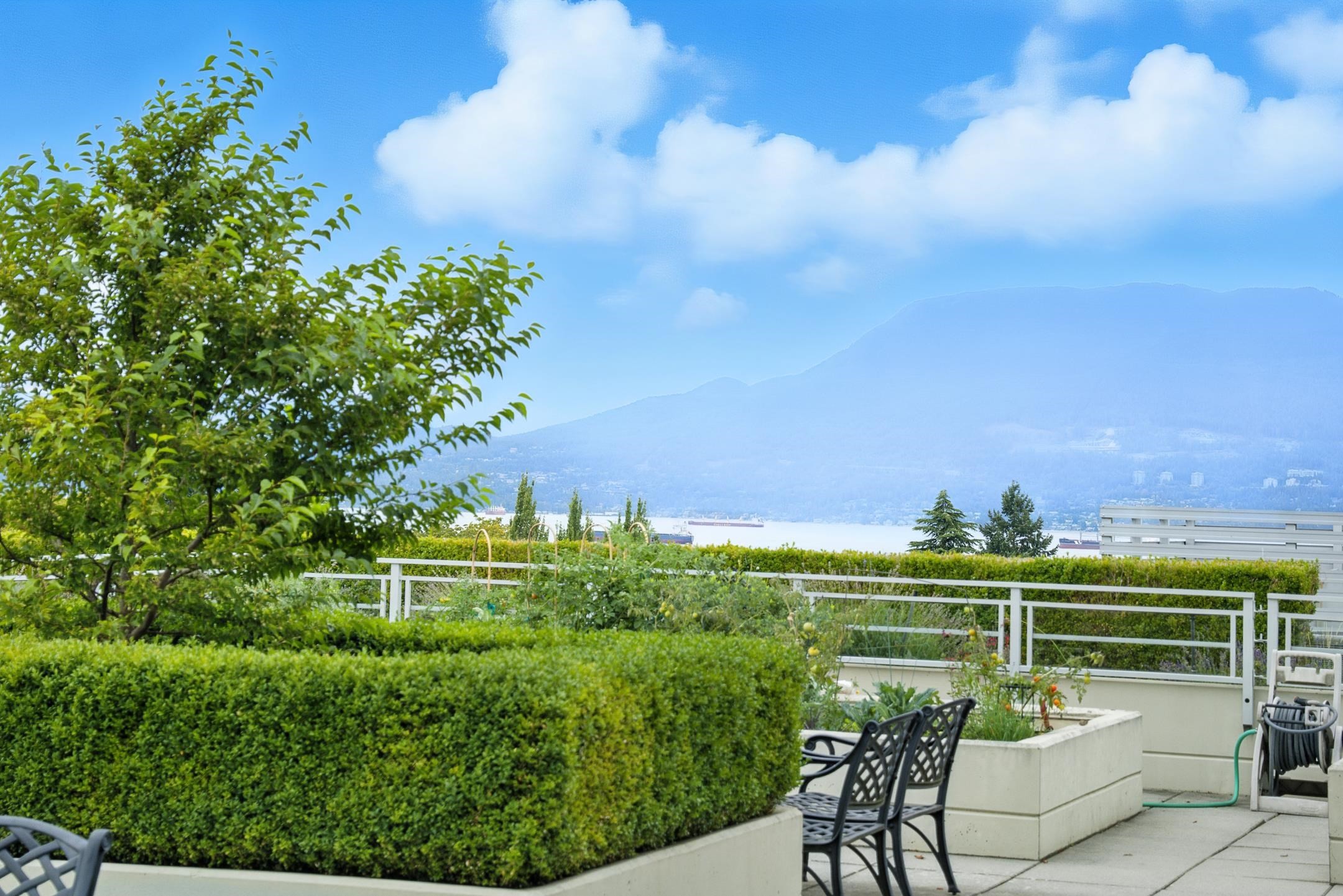 404-3595 18Th Avenue W, Vancouver, BC