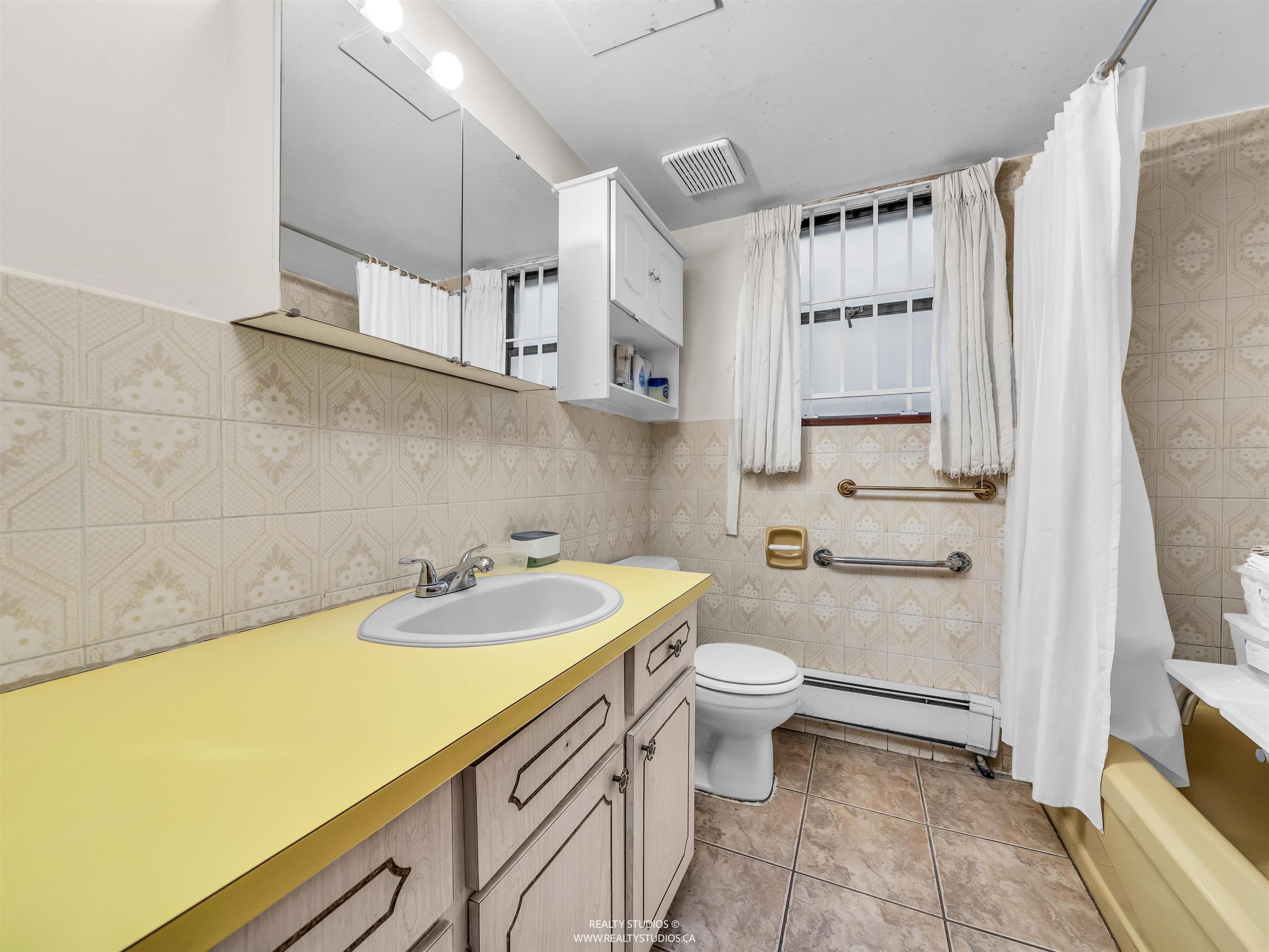 3112 E 1St Avenue, Vancouver, BC